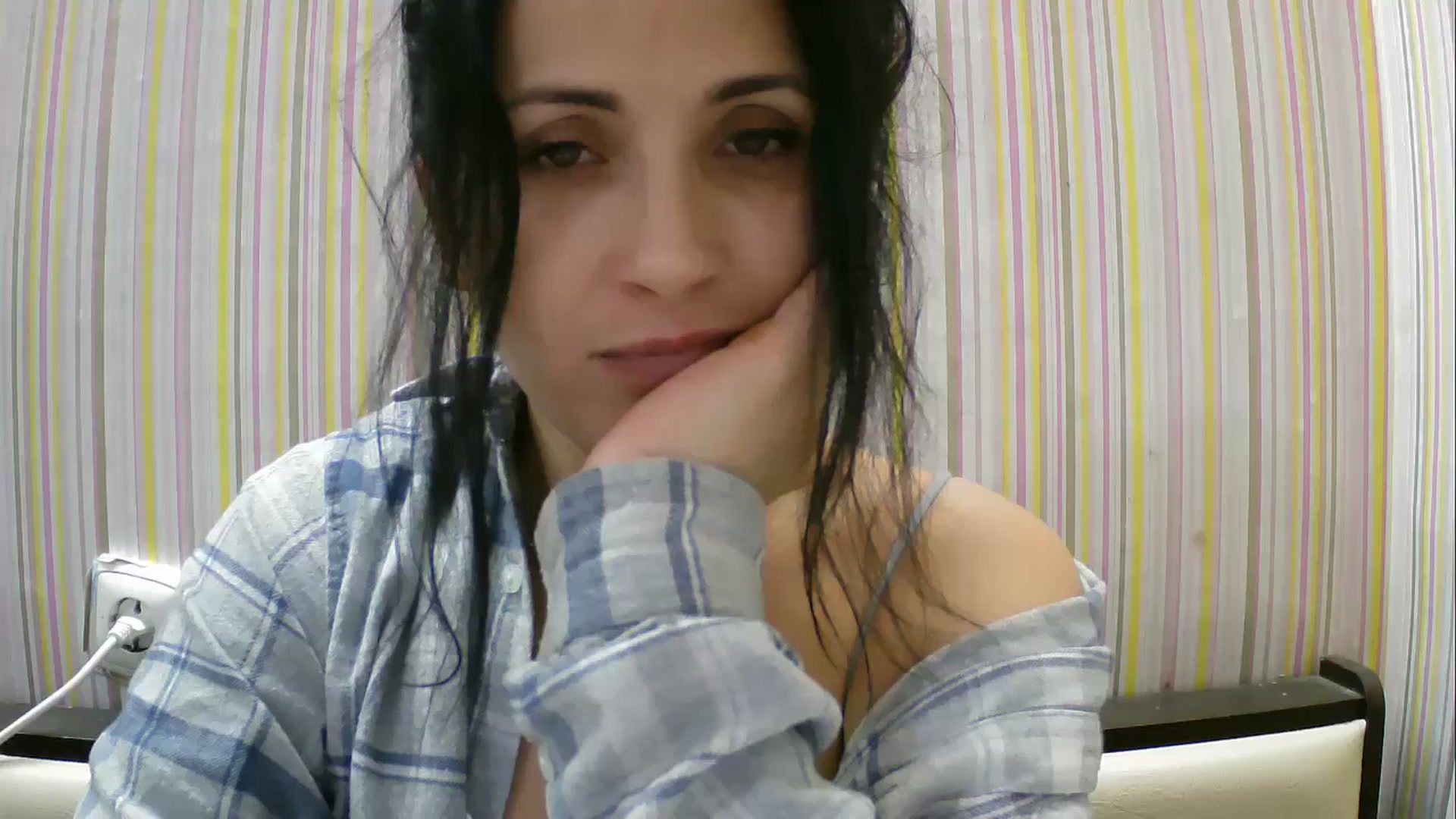 Gallery image thumbnail from SunShine90's myfreecams stream on, 01/03/2026, 20:13 image 12 of 20