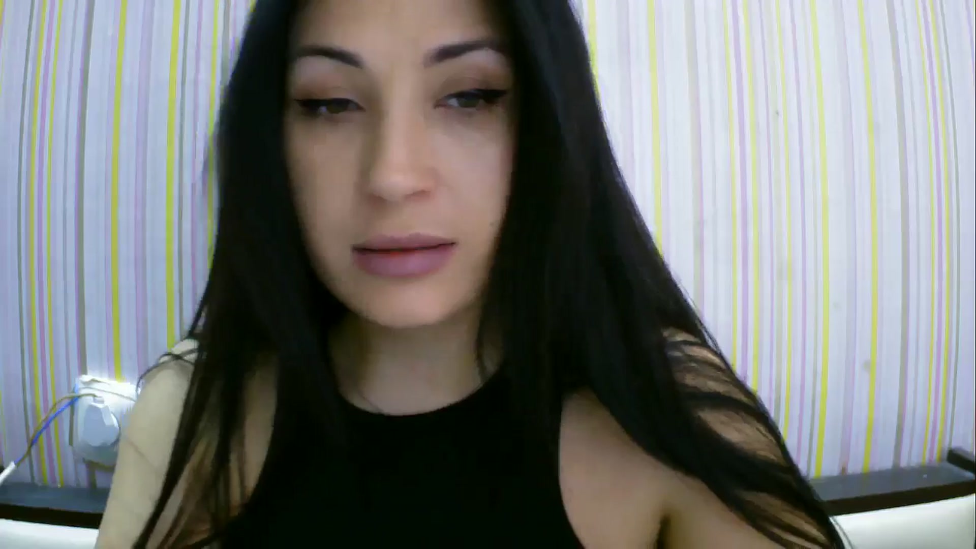 Gallery image thumbnail from SunShine90's myfreecams stream on, 01/09/2026, 12:56 image 3 of 20