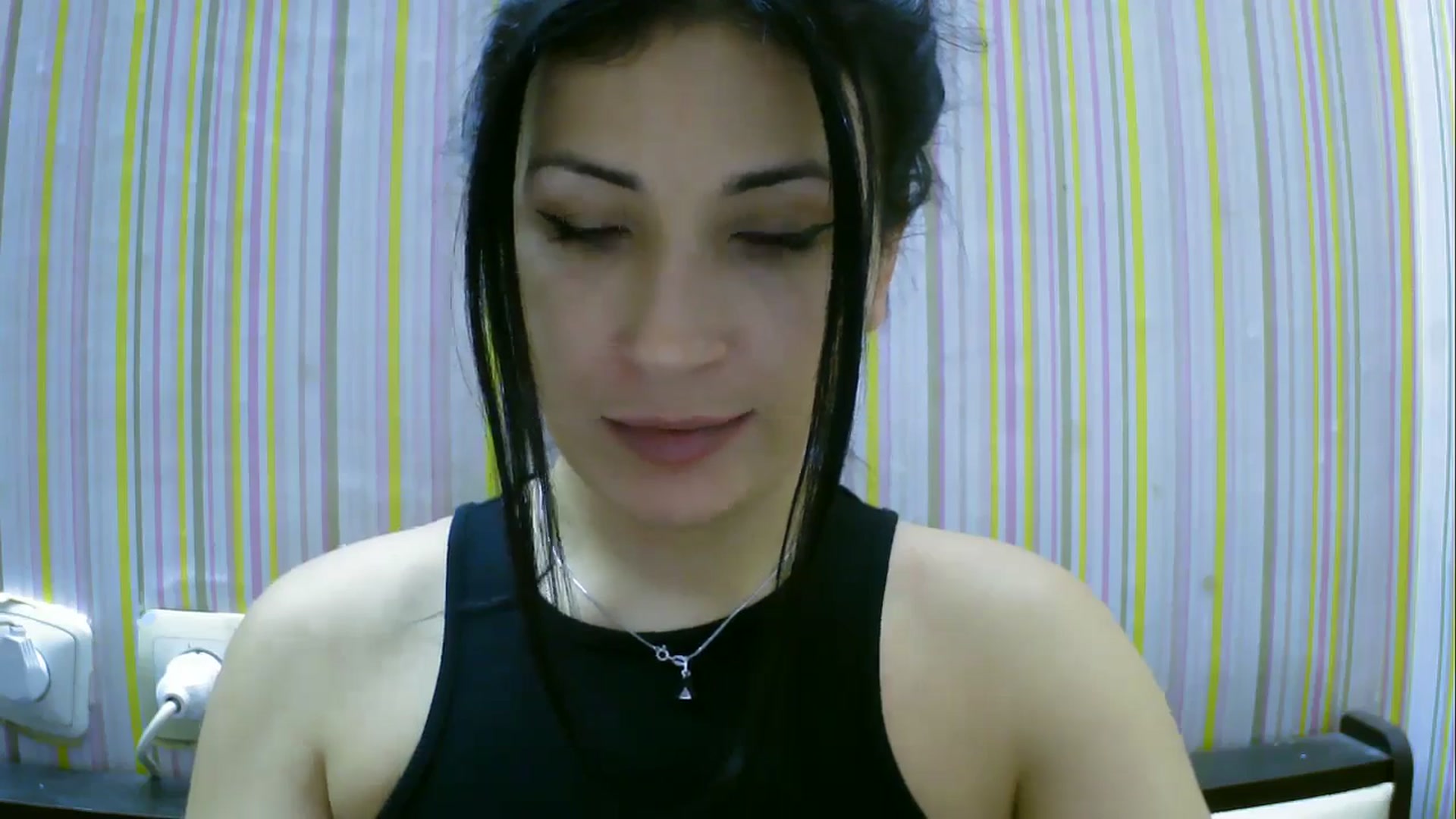 Gallery image thumbnail from SunShine90's myfreecams stream on, 01/09/2026, 14:46 image 12 of 20