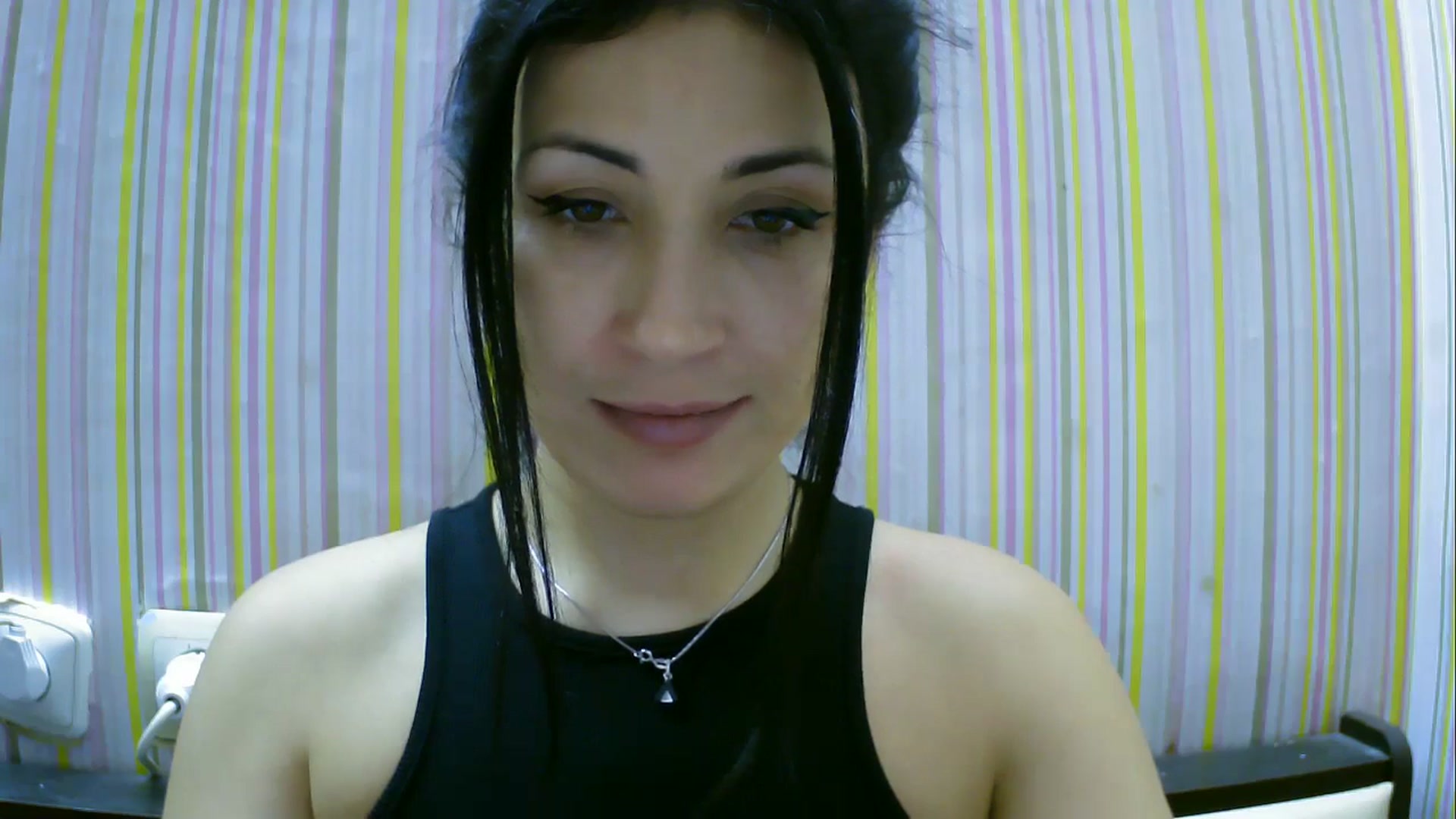 Gallery image thumbnail from SunShine90's myfreecams stream on, 01/09/2026, 14:46 image 15 of 20