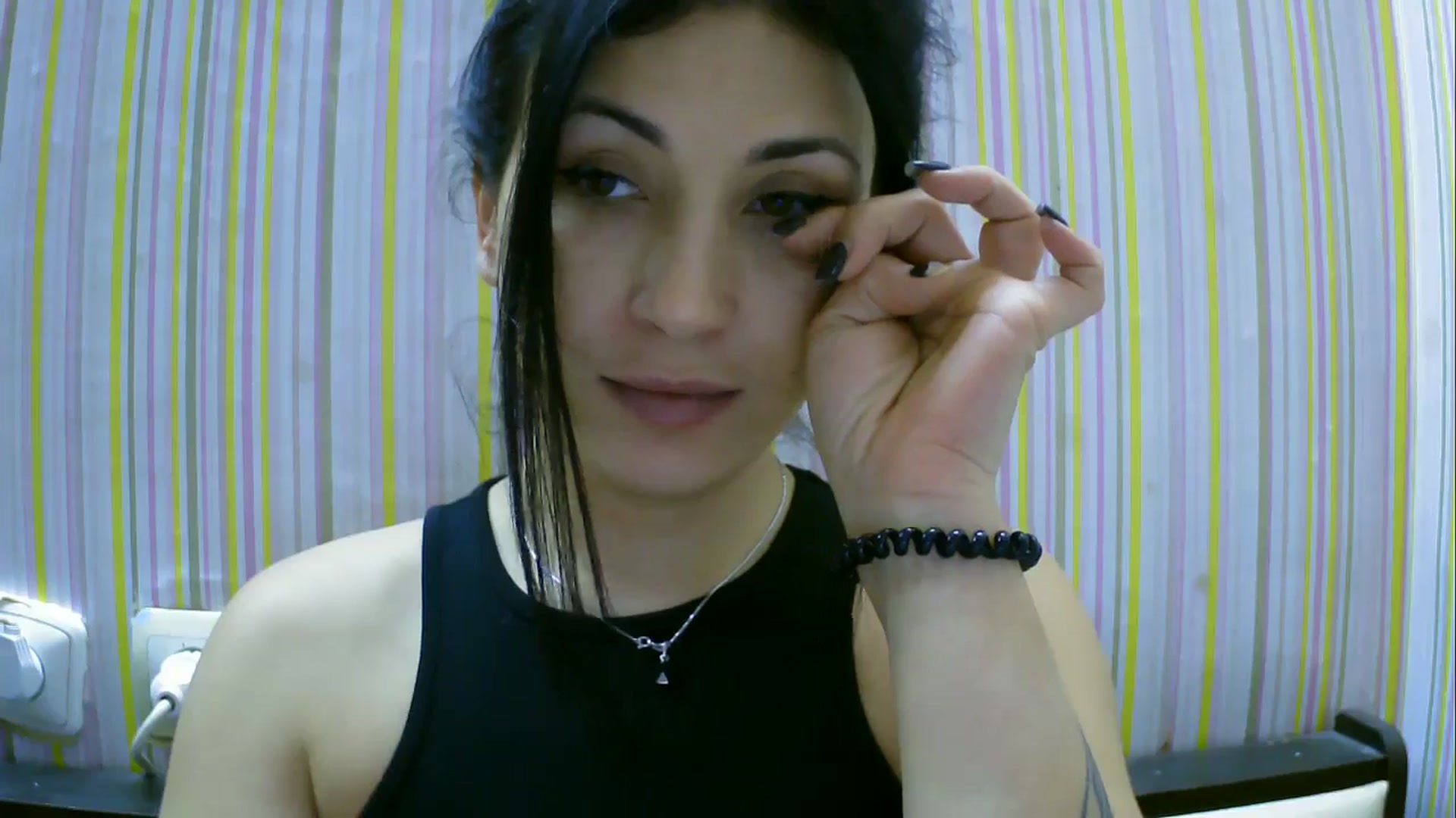 Gallery image thumbnail from SunShine90's myfreecams stream on, 01/09/2026, 14:46 image 7 of 20
