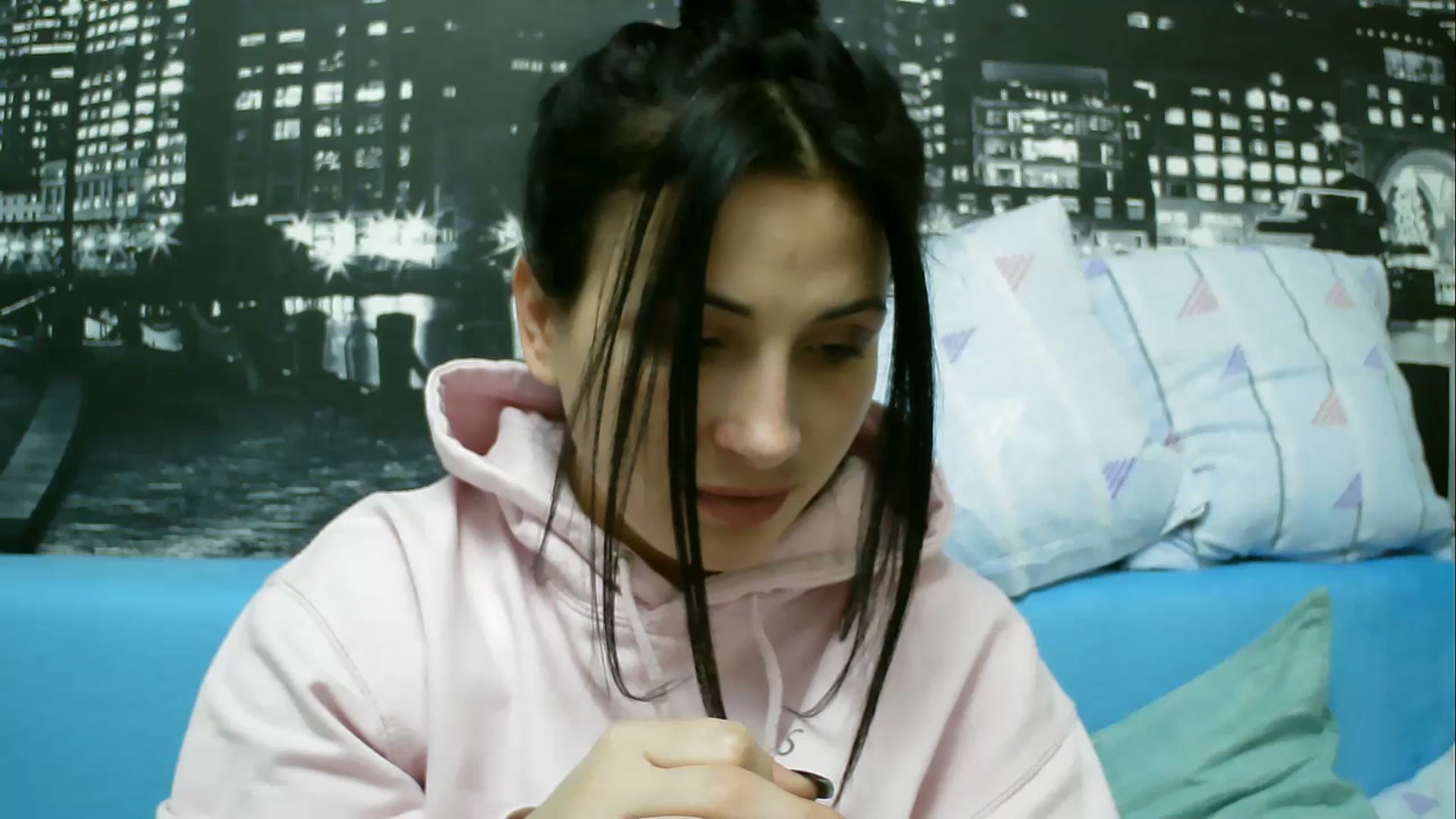 Gallery image thumbnail from SunShine90's myfreecams stream on, 01/17/2026, 12:27 image 2 of 20