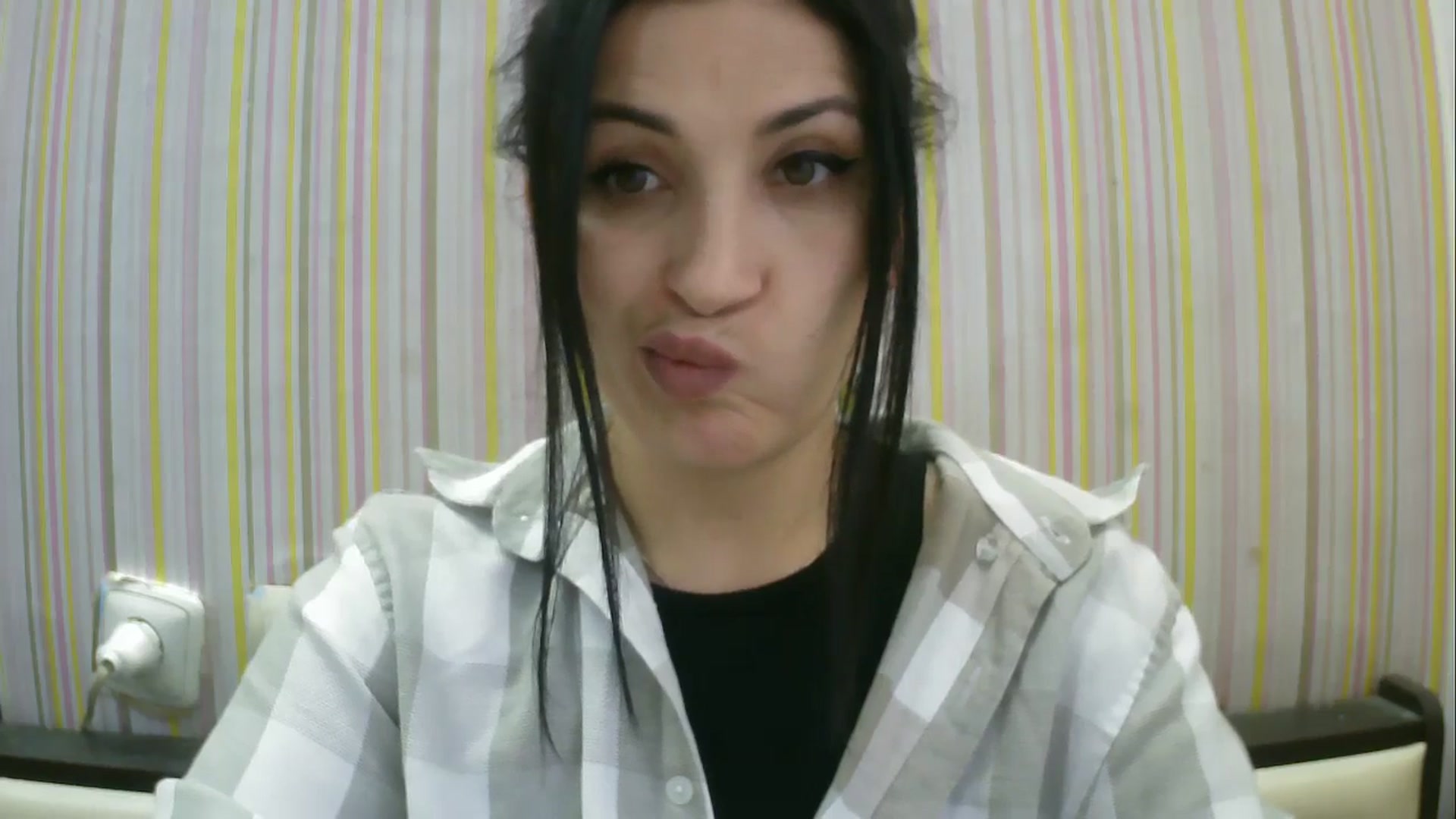 Gallery image thumbnail from SunShine90's myfreecams stream on, 01/30/2026, 12:15 image 12 of 20