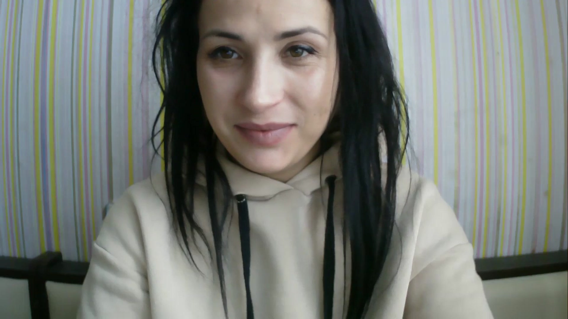 Gallery image thumbnail from SunShine90's myfreecams stream on, 02/04/2026, 12:13 image 9 of 20