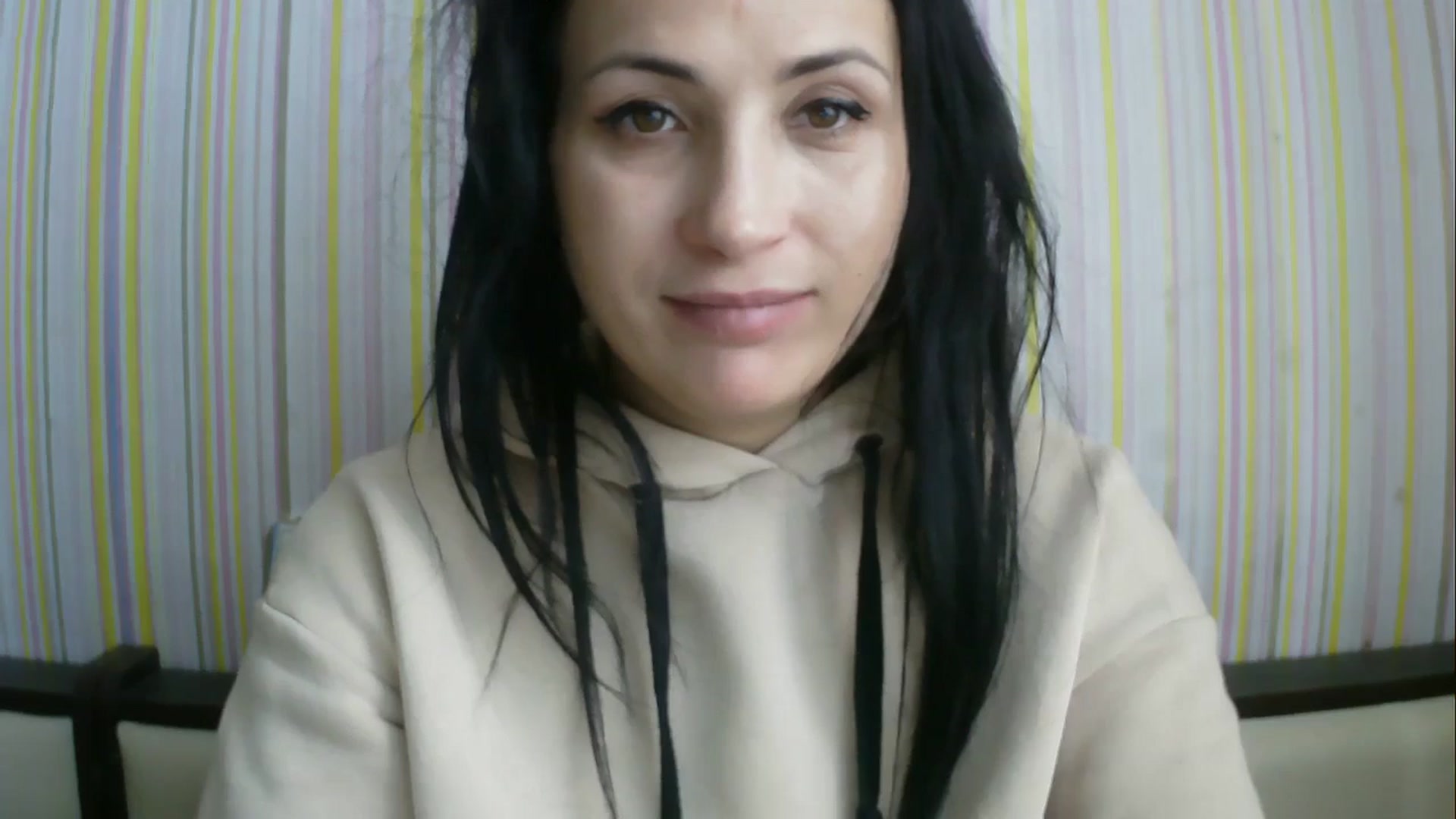 Gallery image thumbnail from SunShine90's myfreecams stream on, 02/04/2026, 12:13 image 6 of 20