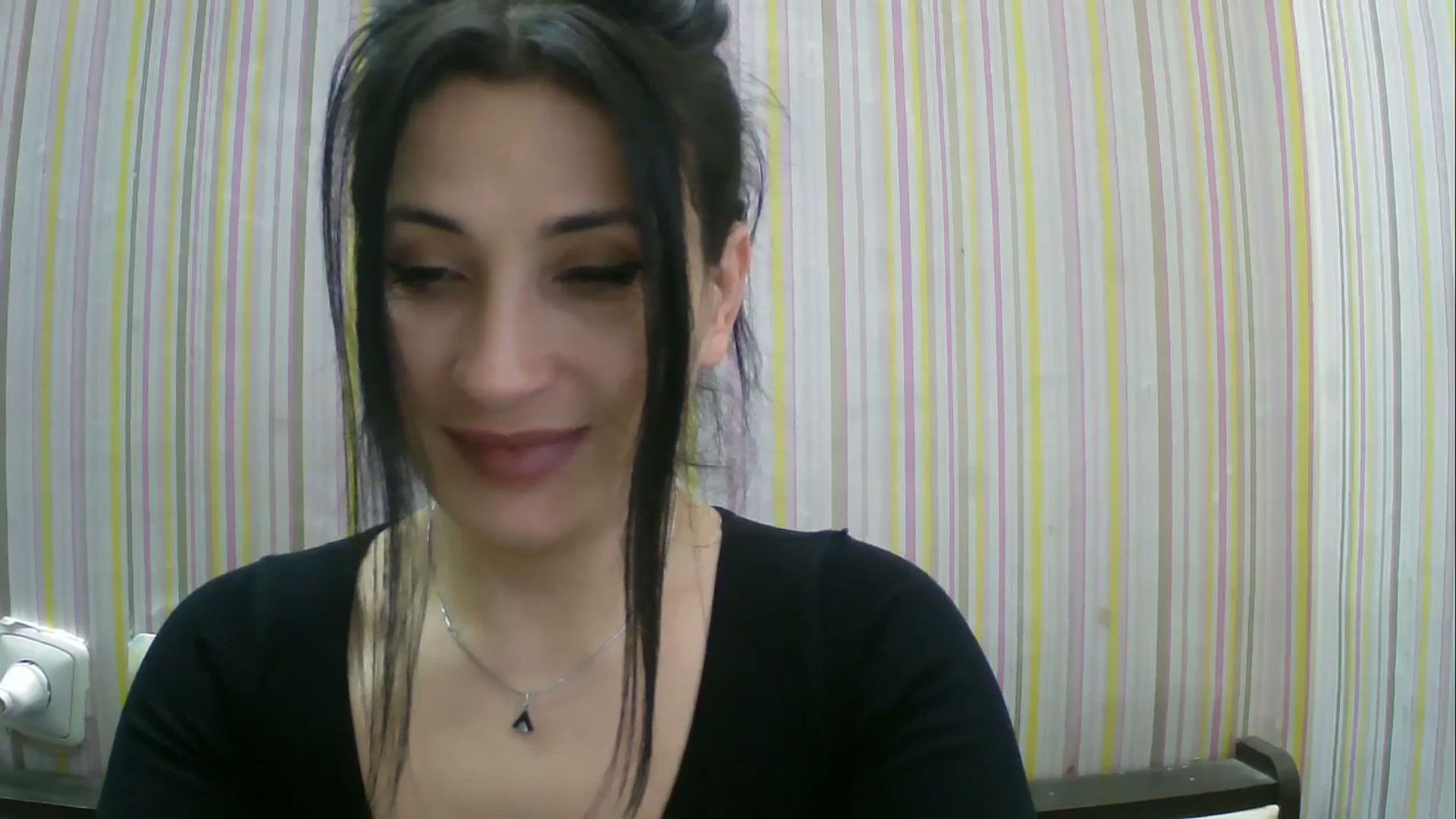 Gallery image thumbnail from SunShine90's myfreecams stream on, 02/06/2026, 13:14 image 7 of 20