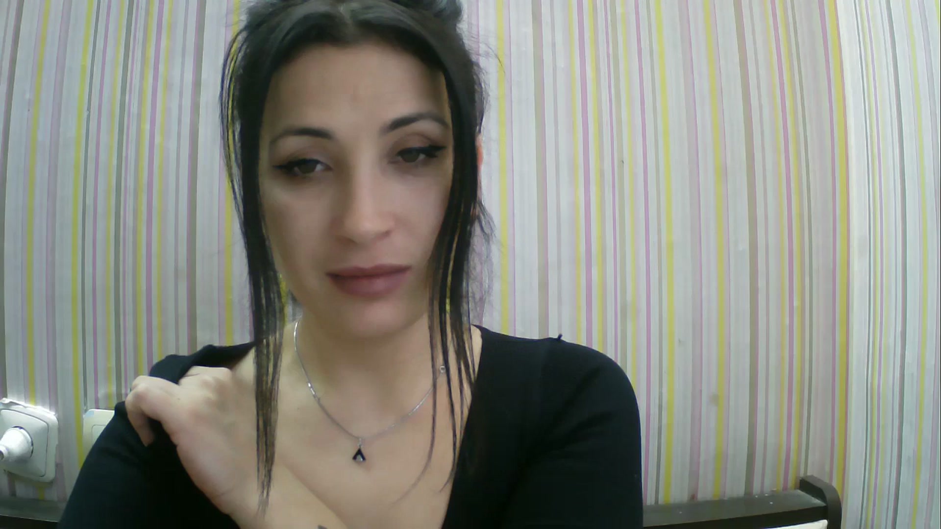 Gallery image thumbnail from SunShine90's myfreecams stream on, 02/06/2026, 13:14 image 1 of 20