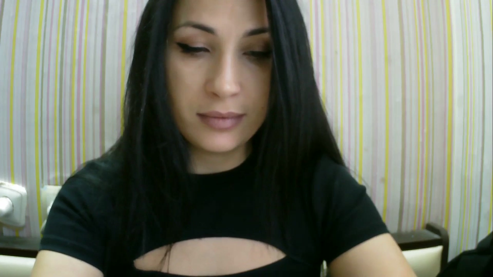 Gallery image thumbnail from SunShine90's myfreecams stream on, 02/08/2026, 12:00 image 11 of 20