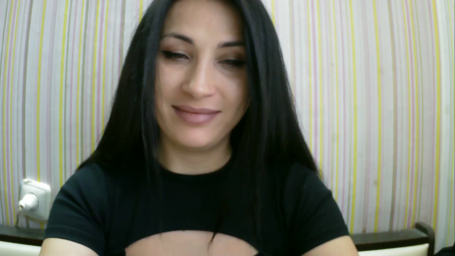 Gallery image thumbnail from SunShine90's myfreecams stream on, 02/08/2026, 12:00 image 1 of 20