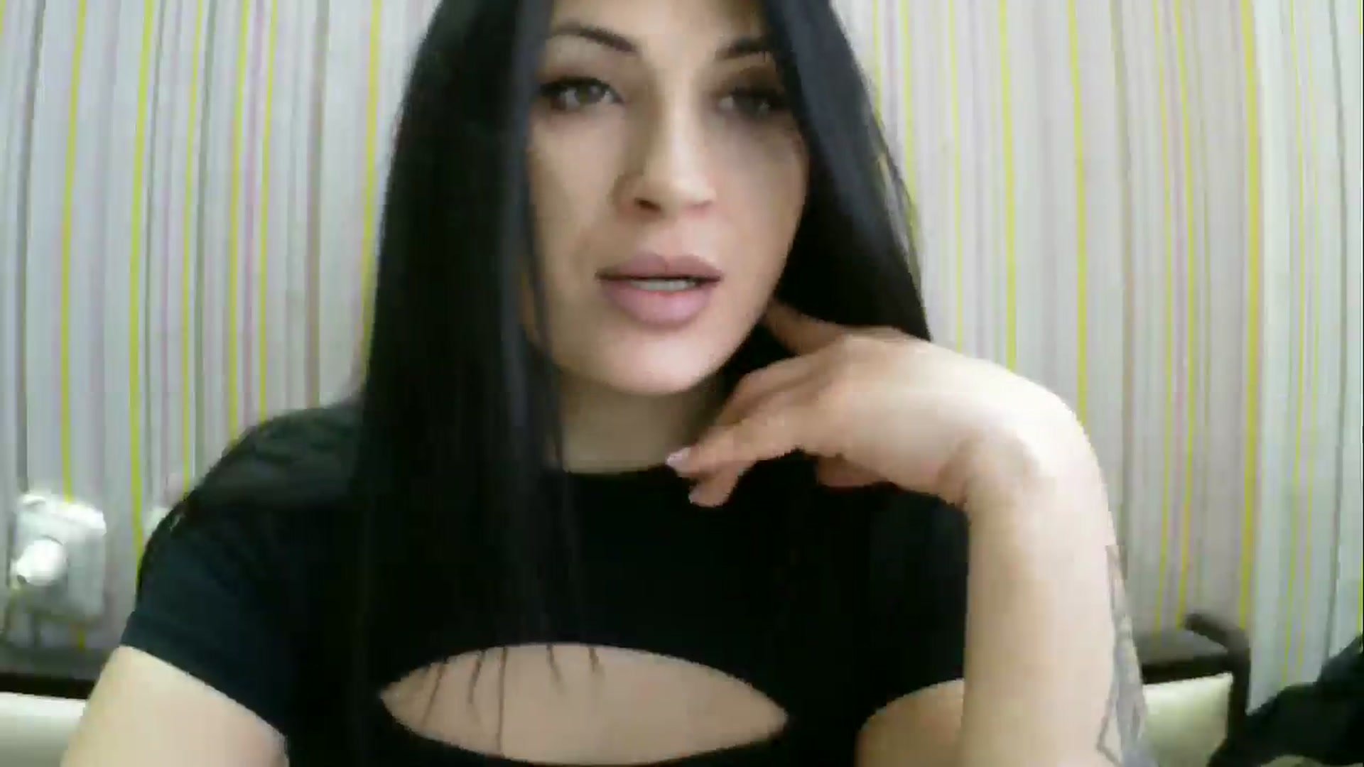 Gallery image thumbnail from SunShine90's myfreecams stream on, 02/08/2026, 12:00 image 5 of 20