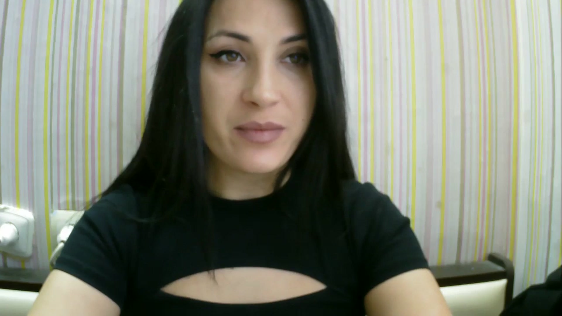 Gallery image thumbnail from SunShine90's myfreecams stream on, 02/08/2026, 12:00 image 14 of 20