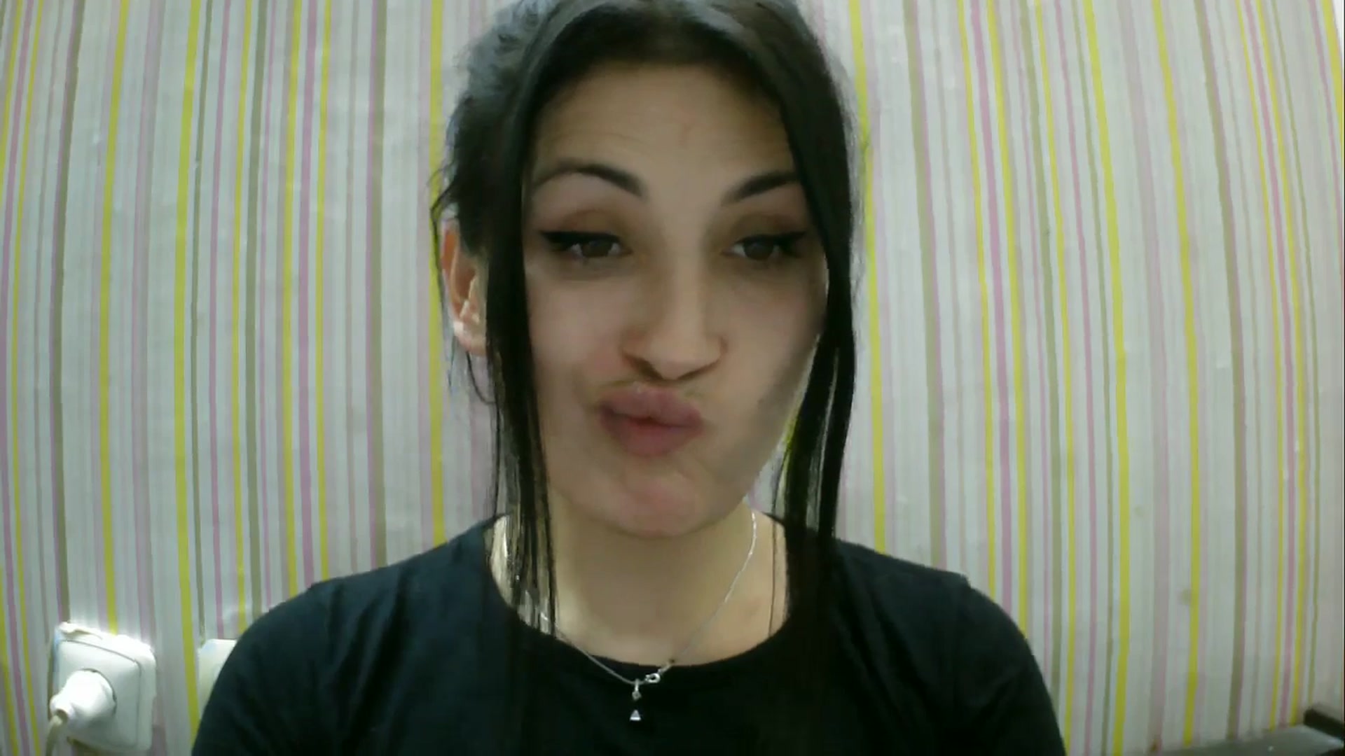 Gallery image thumbnail from SunShine90's myfreecams stream on, 02/12/2026, 17:58 image 10 of 20