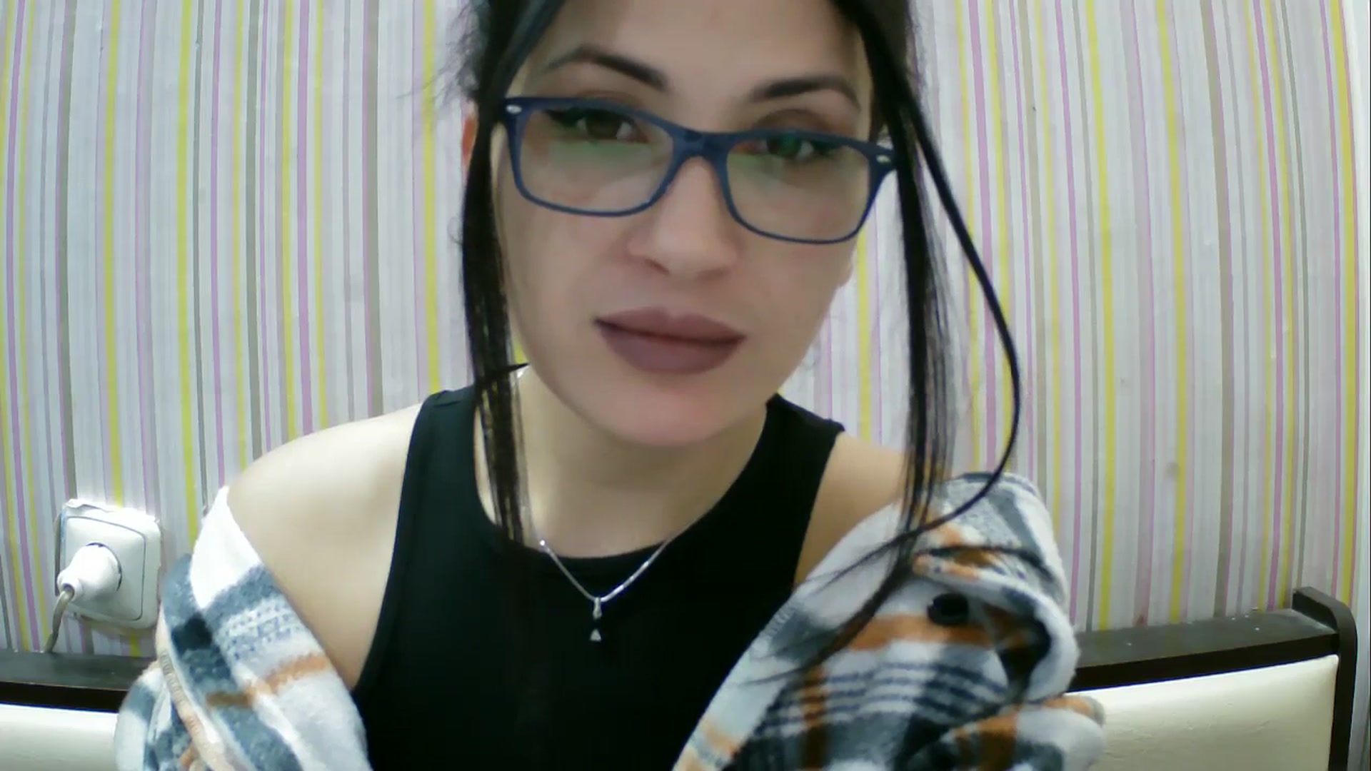 Gallery image thumbnail from SunShine90's myfreecams stream on, 02/18/2026, 11:27 image 17 of 20
