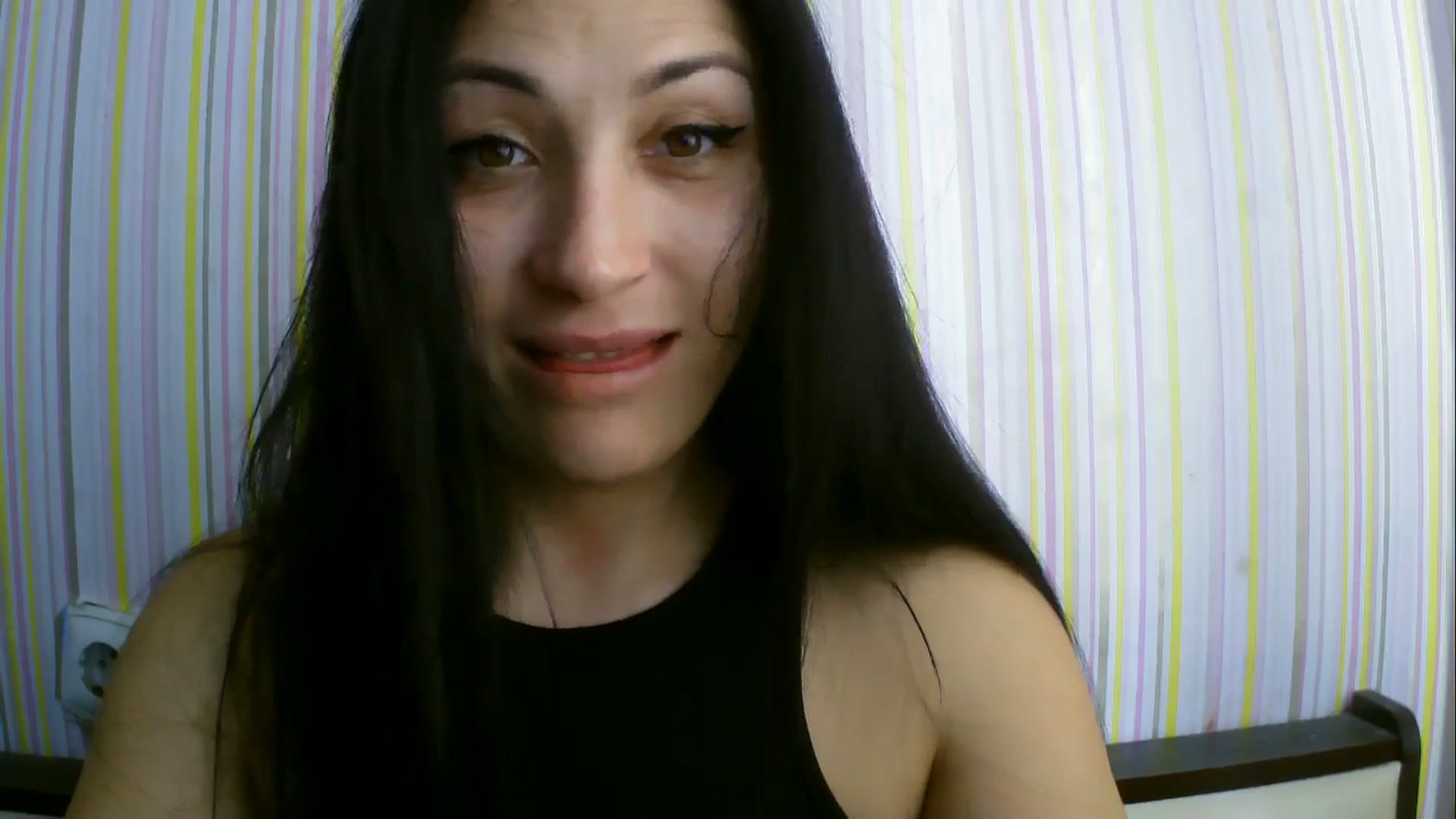 Gallery image thumbnail from SunShine90's myfreecams stream on, 03/08/2026, 13:40 image 14 of 20