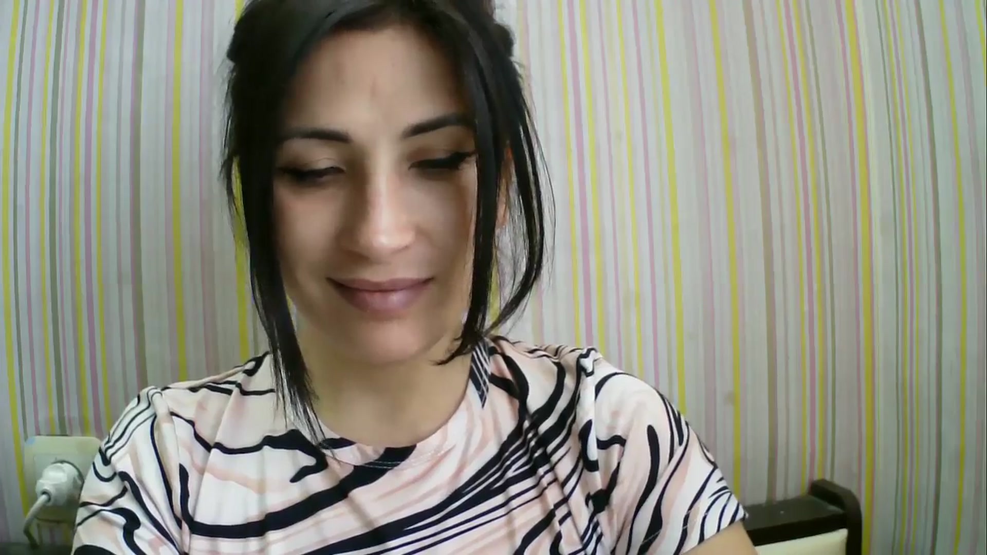 Gallery image thumbnail from SunShine90's myfreecams stream on, 04/03/2026, 10:26 image 4 of 20