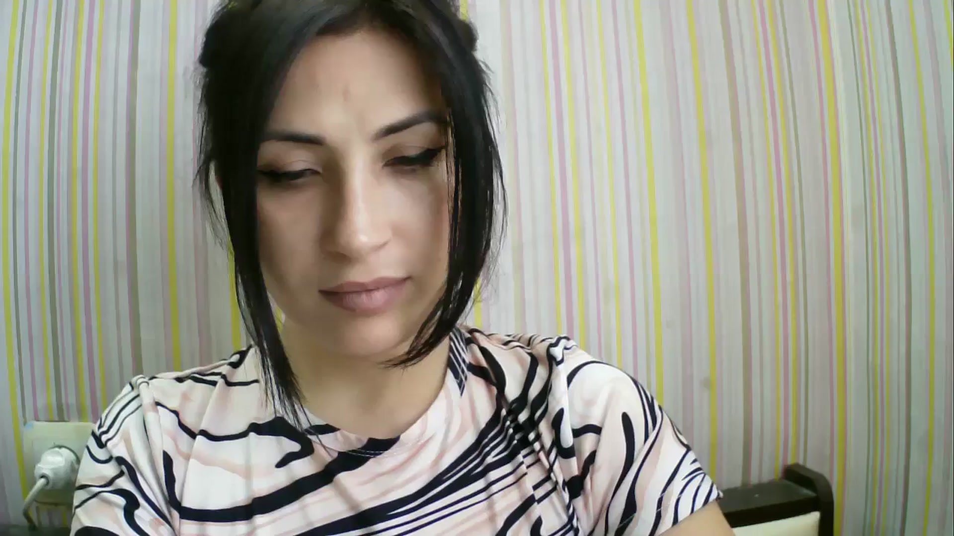 Gallery image thumbnail from SunShine90's myfreecams stream on, 04/03/2026, 10:26 image 9 of 20