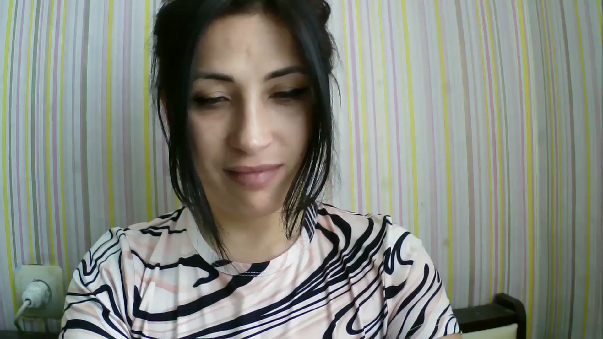 Gallery image thumbnail from SunShine90's myfreecams stream on, 04/03/2026, 11:07 image 14 of 20