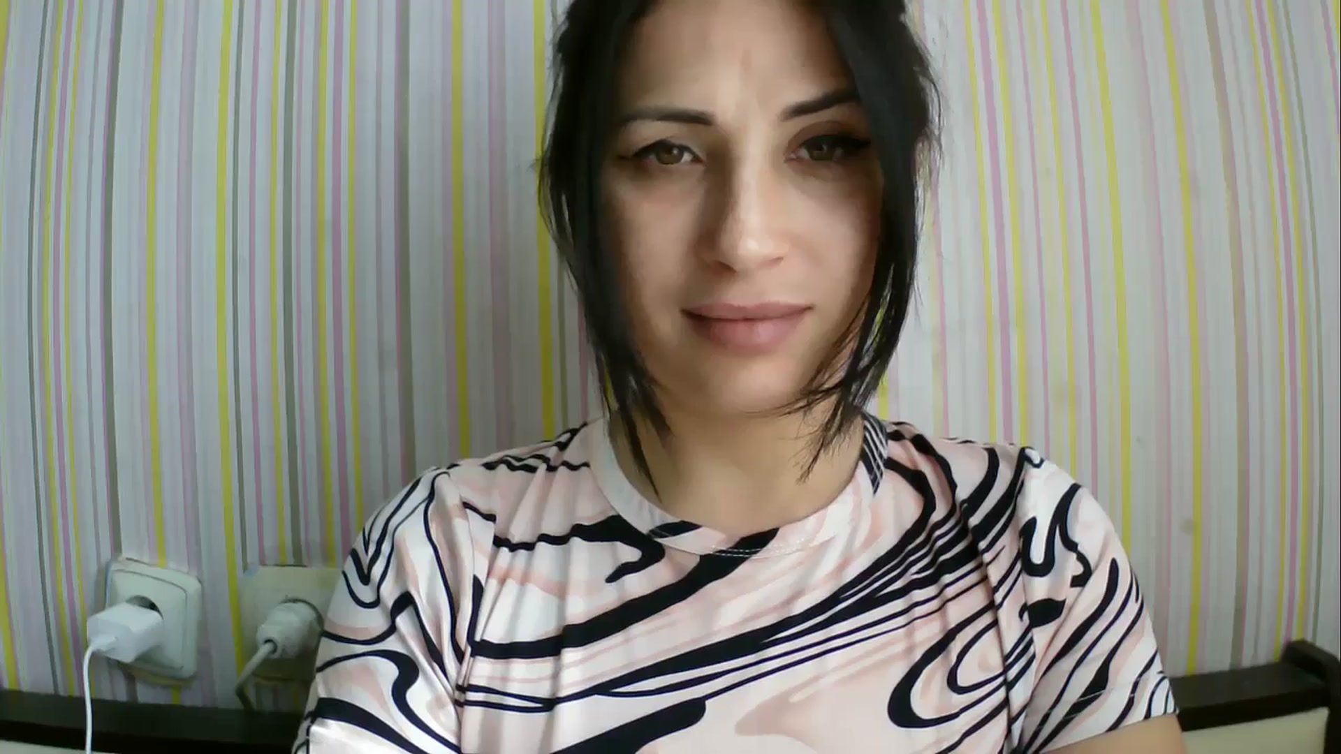 Gallery image thumbnail from SunShine90's myfreecams stream on, 04/03/2026, 11:44 image 17 of 20