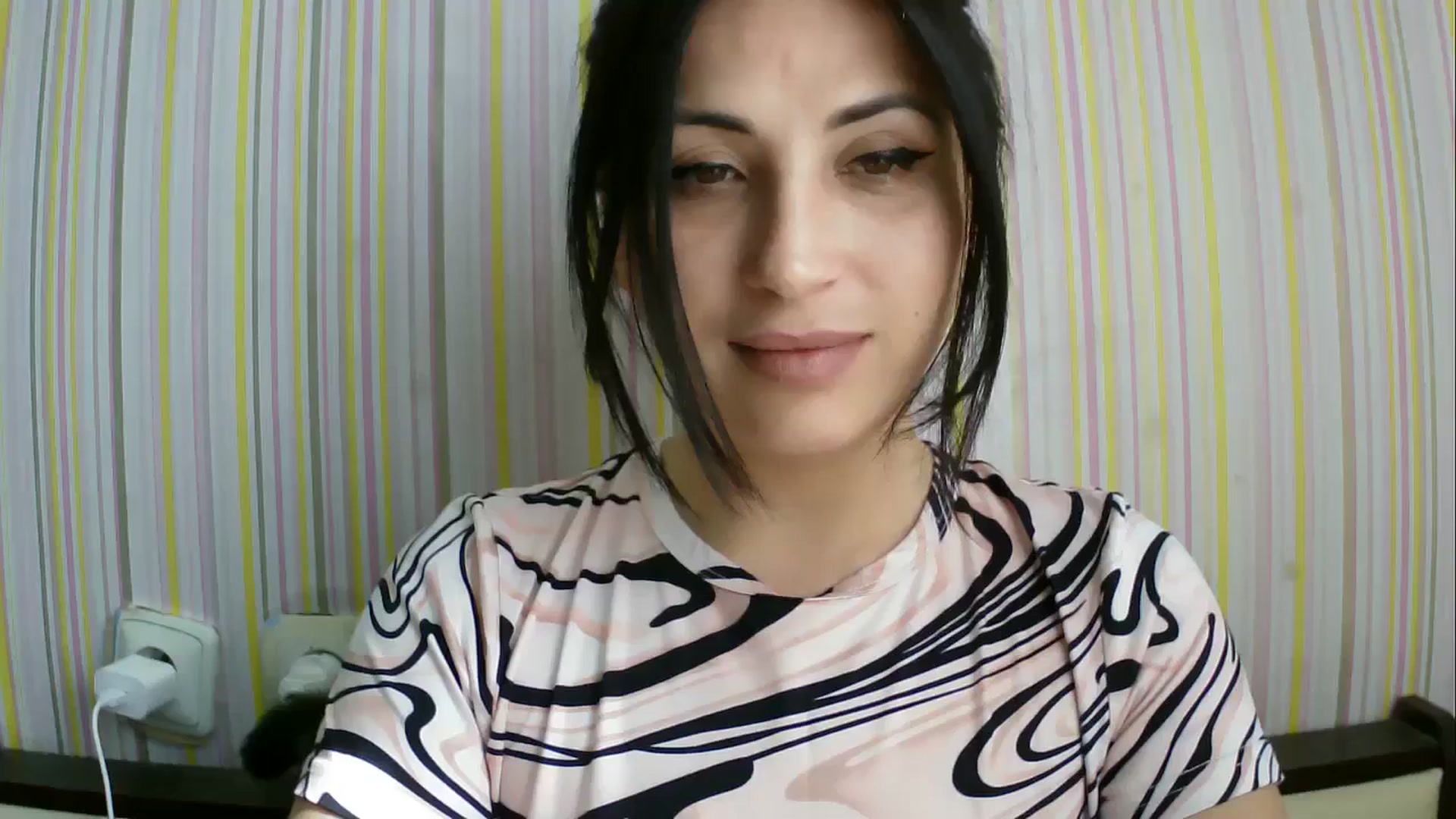 Gallery image thumbnail from SunShine90's myfreecams stream on, 04/03/2026, 11:44 image 14 of 20