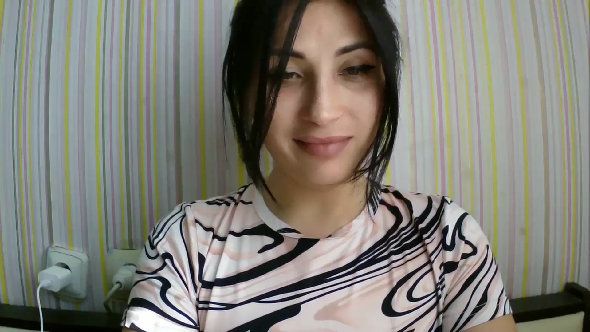 Gallery image thumbnail from SunShine90's myfreecams stream on, 04/03/2026, 11:44 image 15 of 20