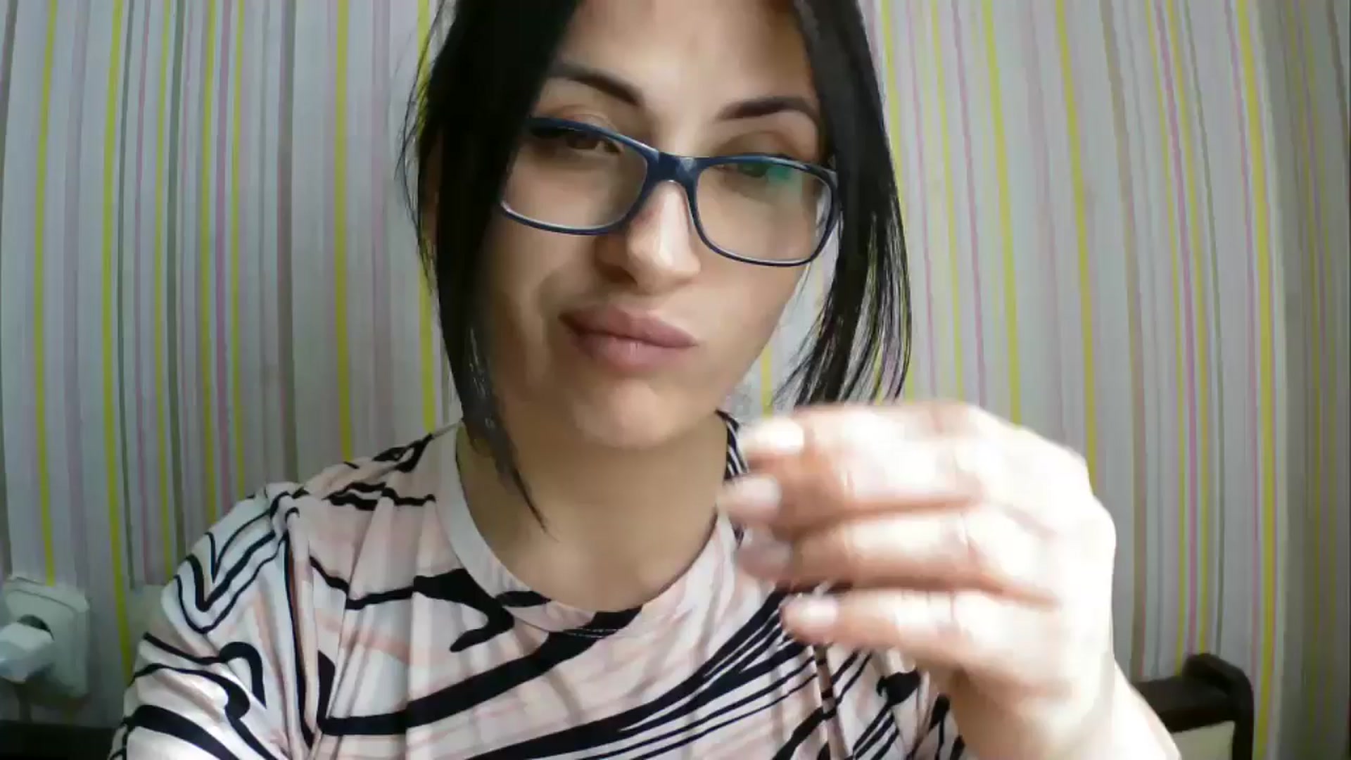 Gallery image thumbnail from SunShine90's myfreecams stream on, 04/03/2026, 11:44 image 9 of 20