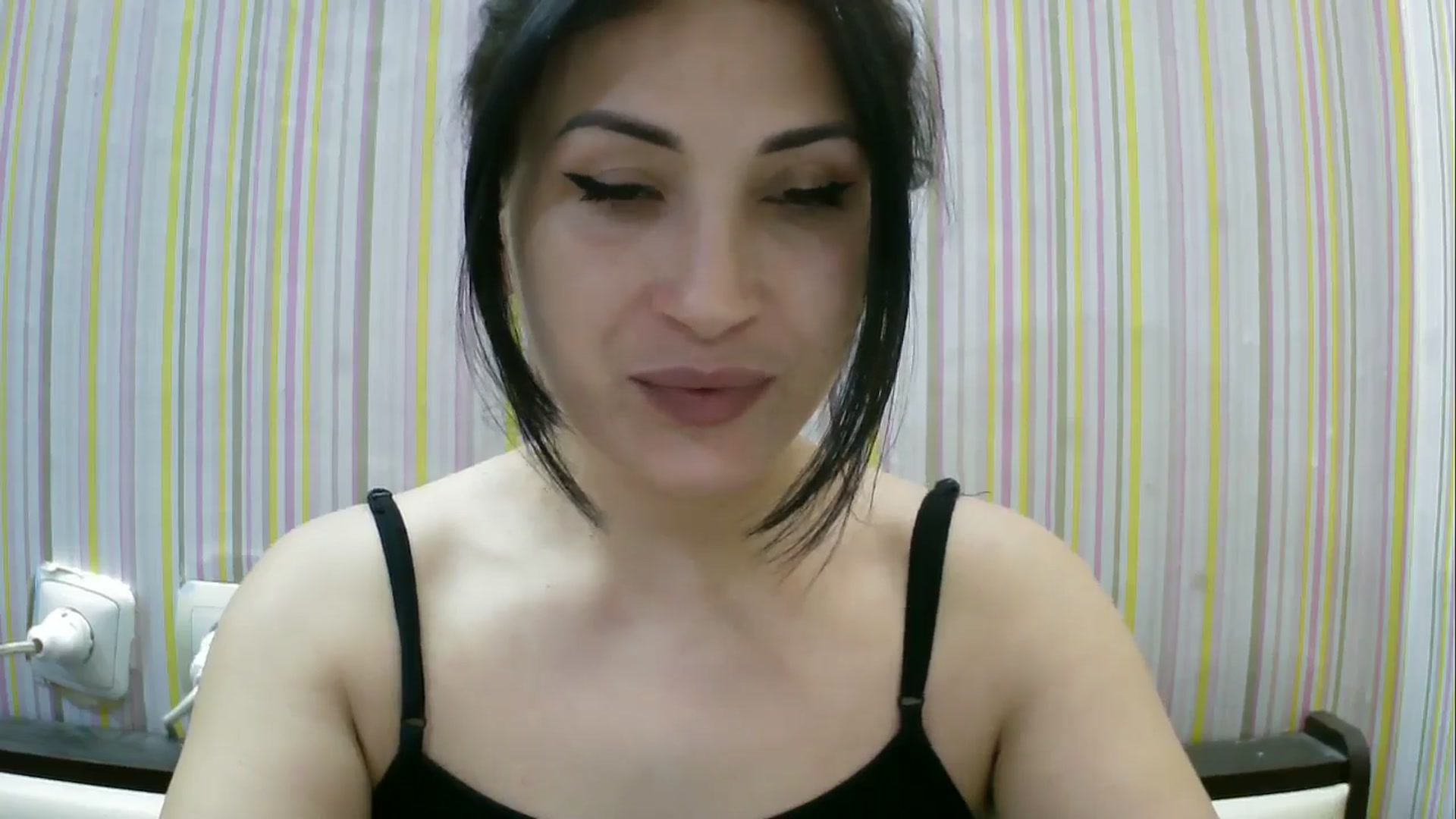 Gallery image thumbnail from SunShine90's myfreecams stream on, 04/08/2026, 17:51 image 3 of 20