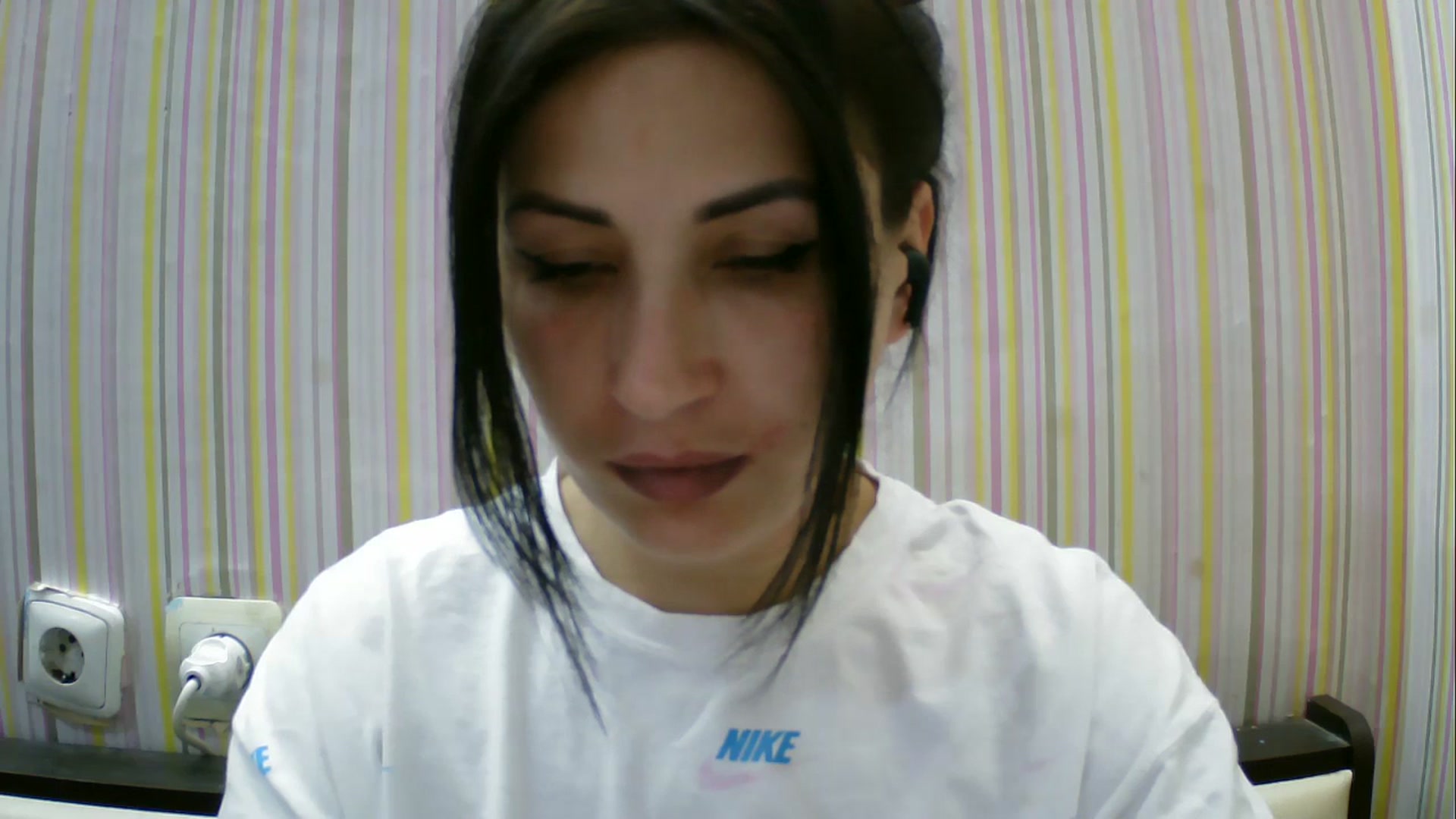 Gallery image thumbnail from SunShine90's myfreecams stream on, 04/18/2026, 17:33 image 17 of 20