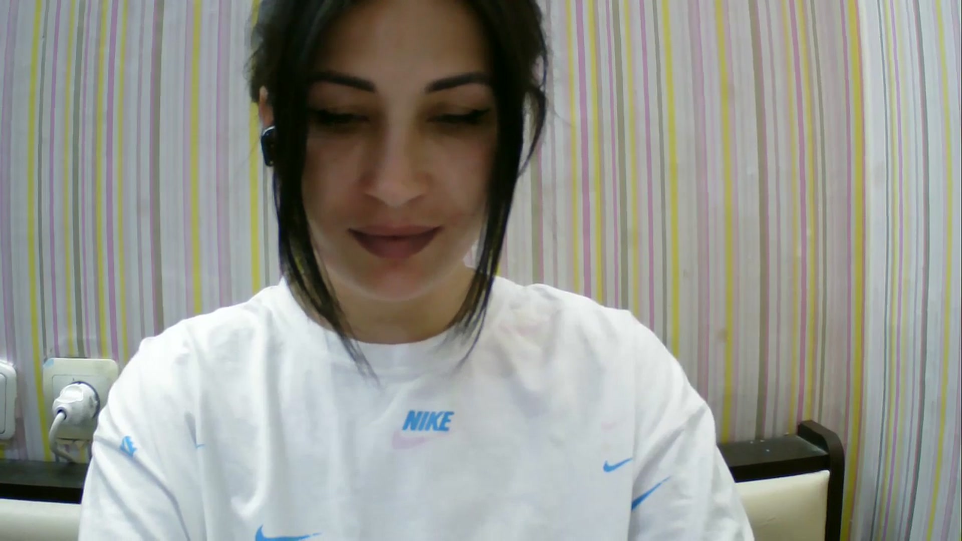 Gallery image thumbnail from SunShine90's myfreecams stream on, 04/18/2026, 17:33 image 7 of 20