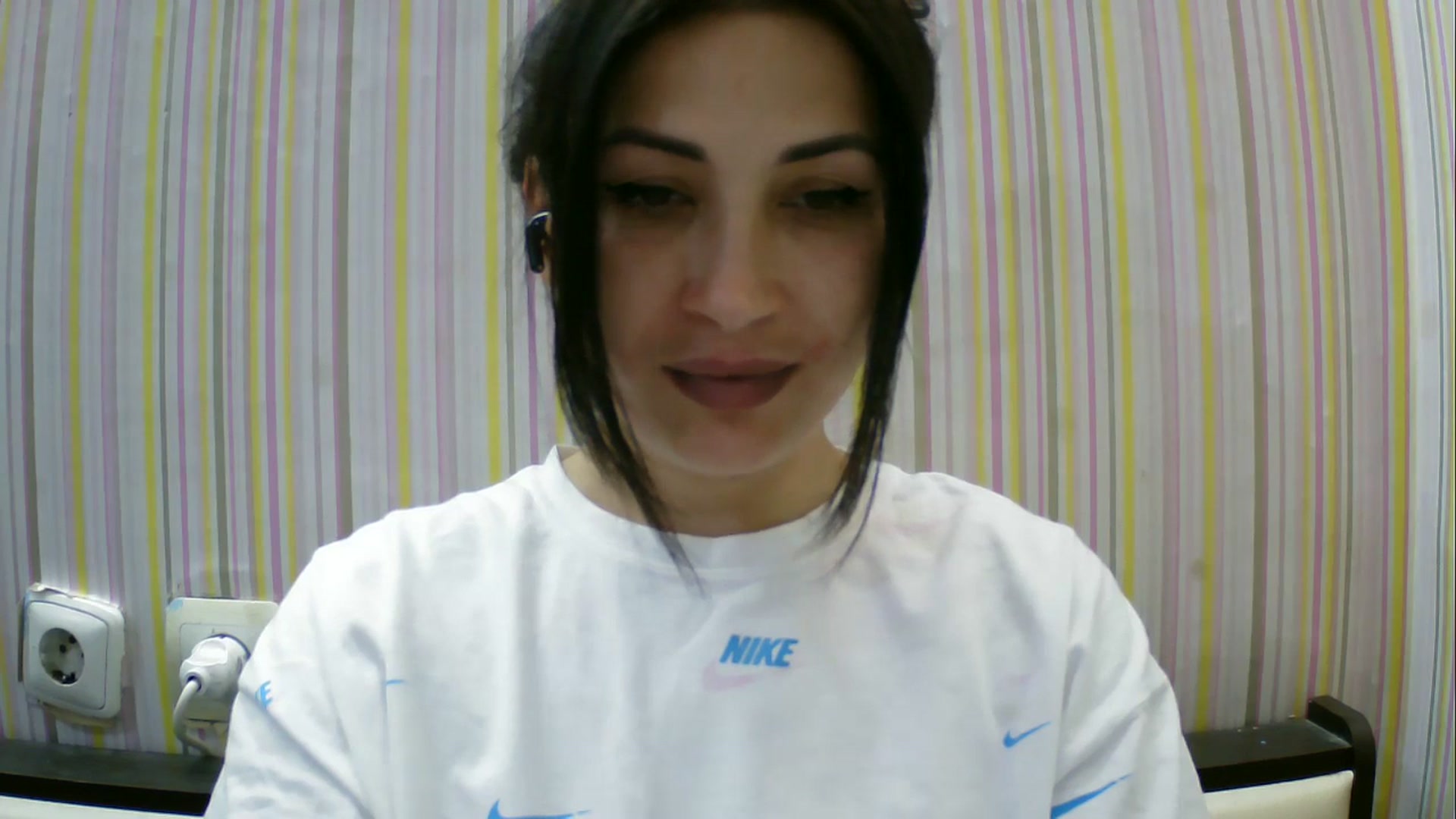 Gallery image thumbnail from SunShine90's myfreecams stream on, 04/18/2026, 17:33 image 12 of 20