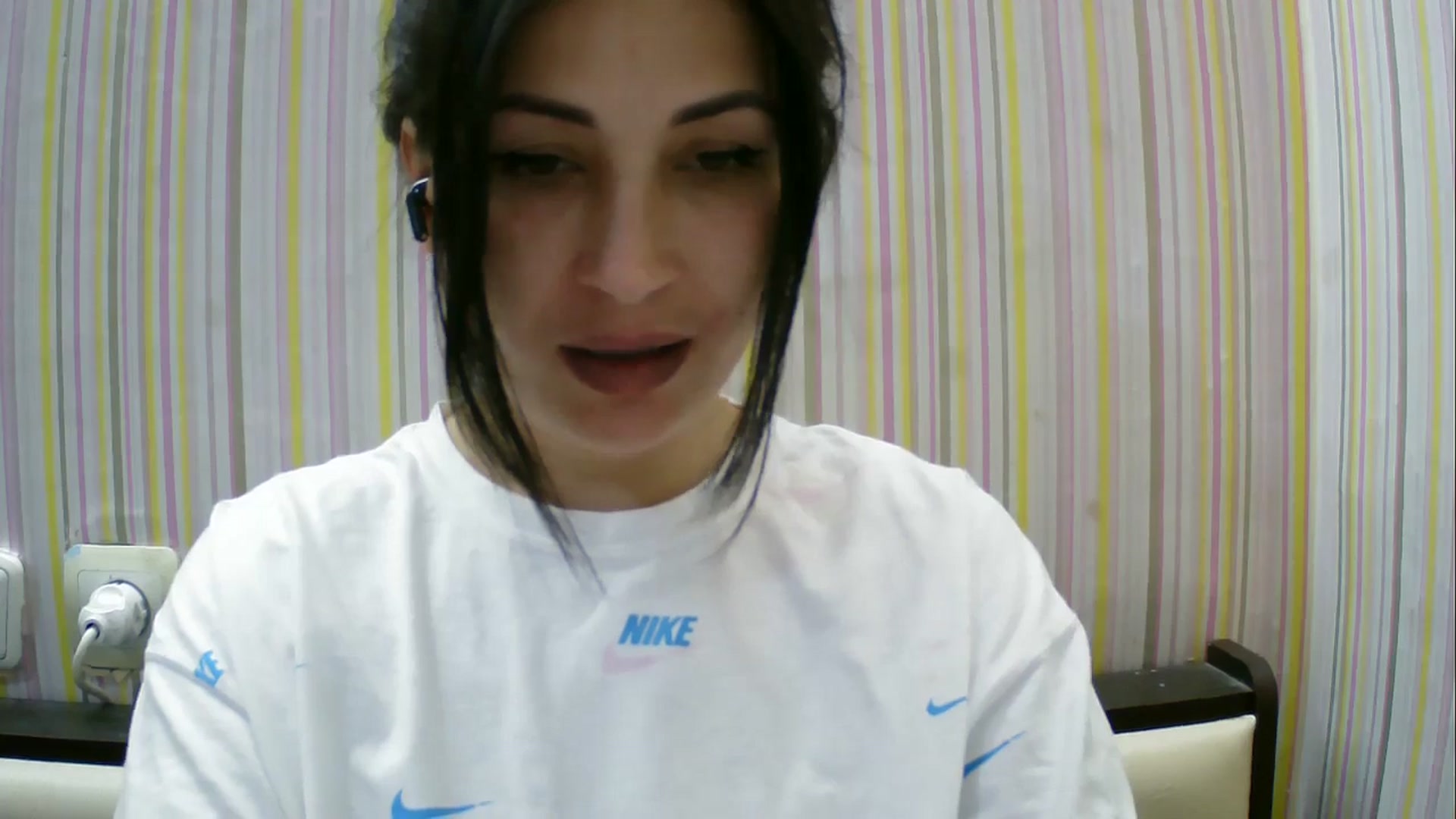 Gallery image thumbnail from SunShine90's myfreecams stream on, 04/18/2026, 17:33 image 3 of 20