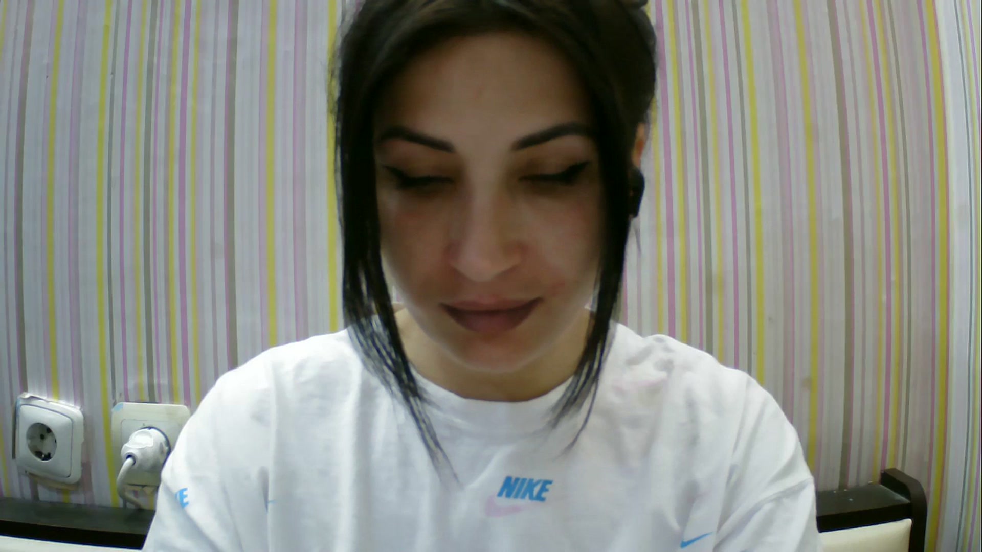 Gallery image thumbnail from SunShine90's myfreecams stream on, 04/18/2026, 17:33 image 13 of 20