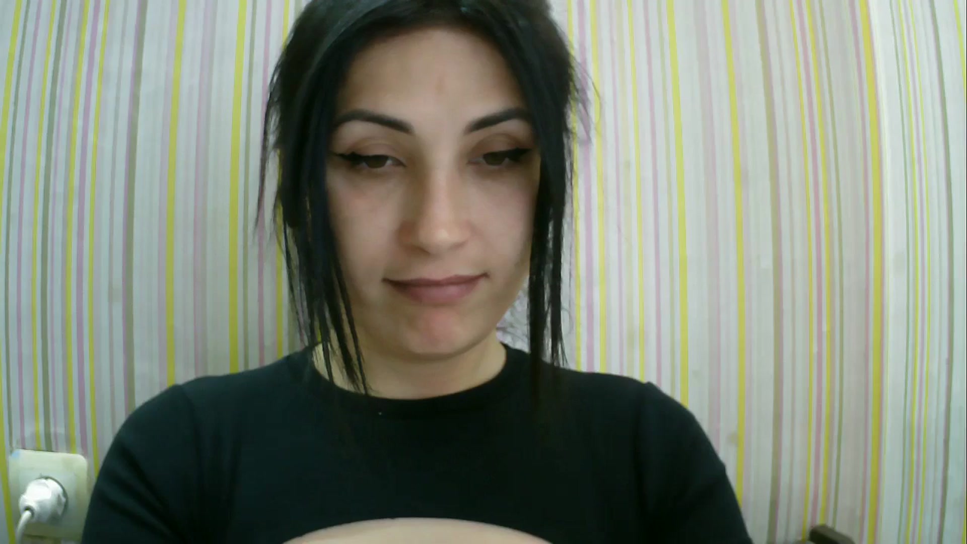 Gallery image thumbnail from SunShine90's myfreecams stream on, 04/26/2026, 15:28 image 2 of 20