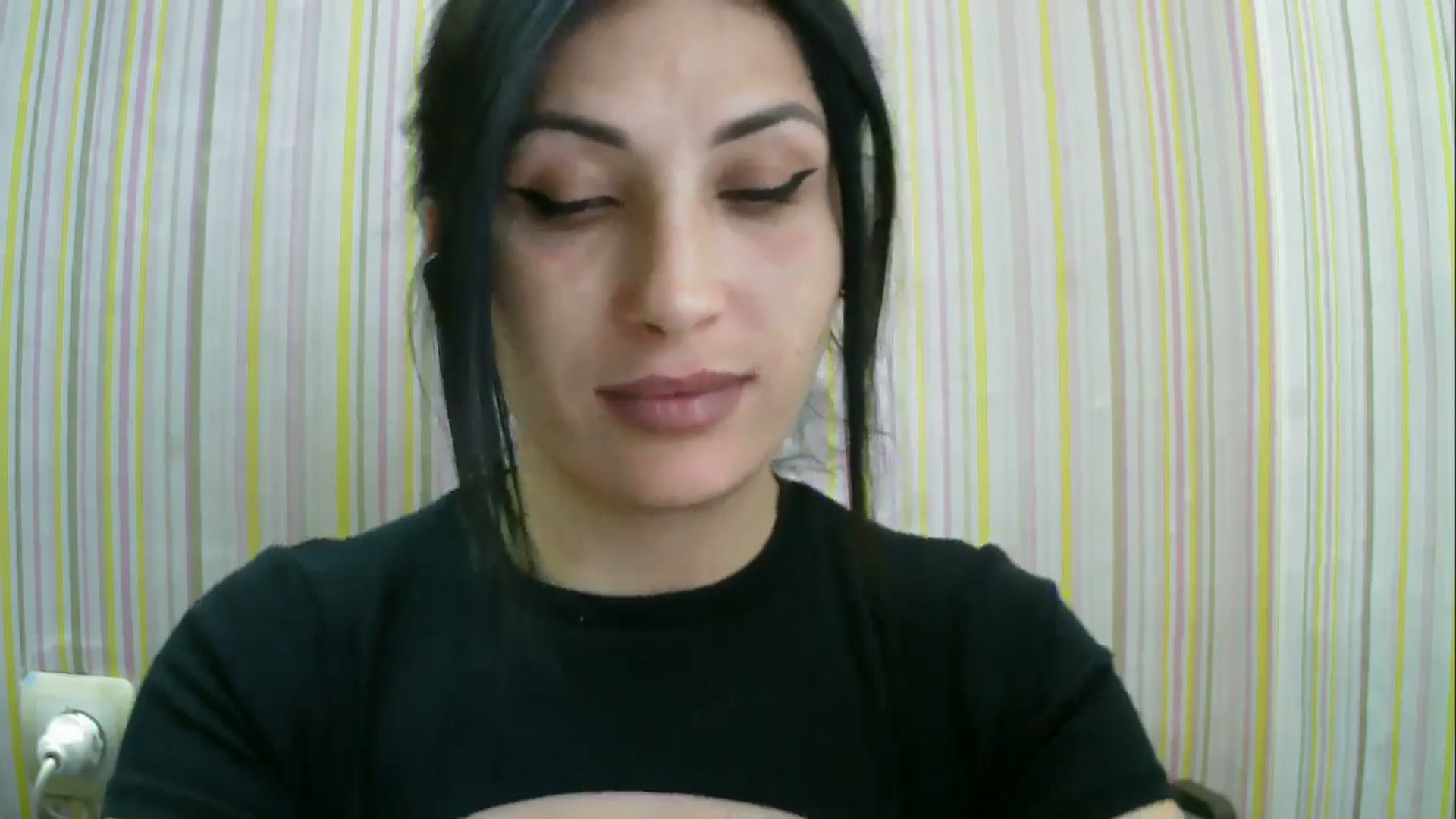 Gallery image thumbnail from SunShine90's myfreecams stream on, 04/26/2026, 15:28 image 13 of 20