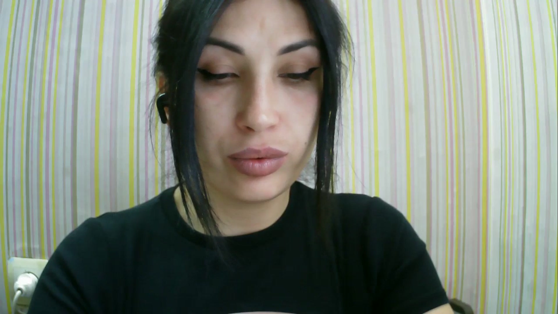 Gallery image thumbnail from SunShine90's myfreecams stream on, 04/26/2026, 15:28 image 15 of 20