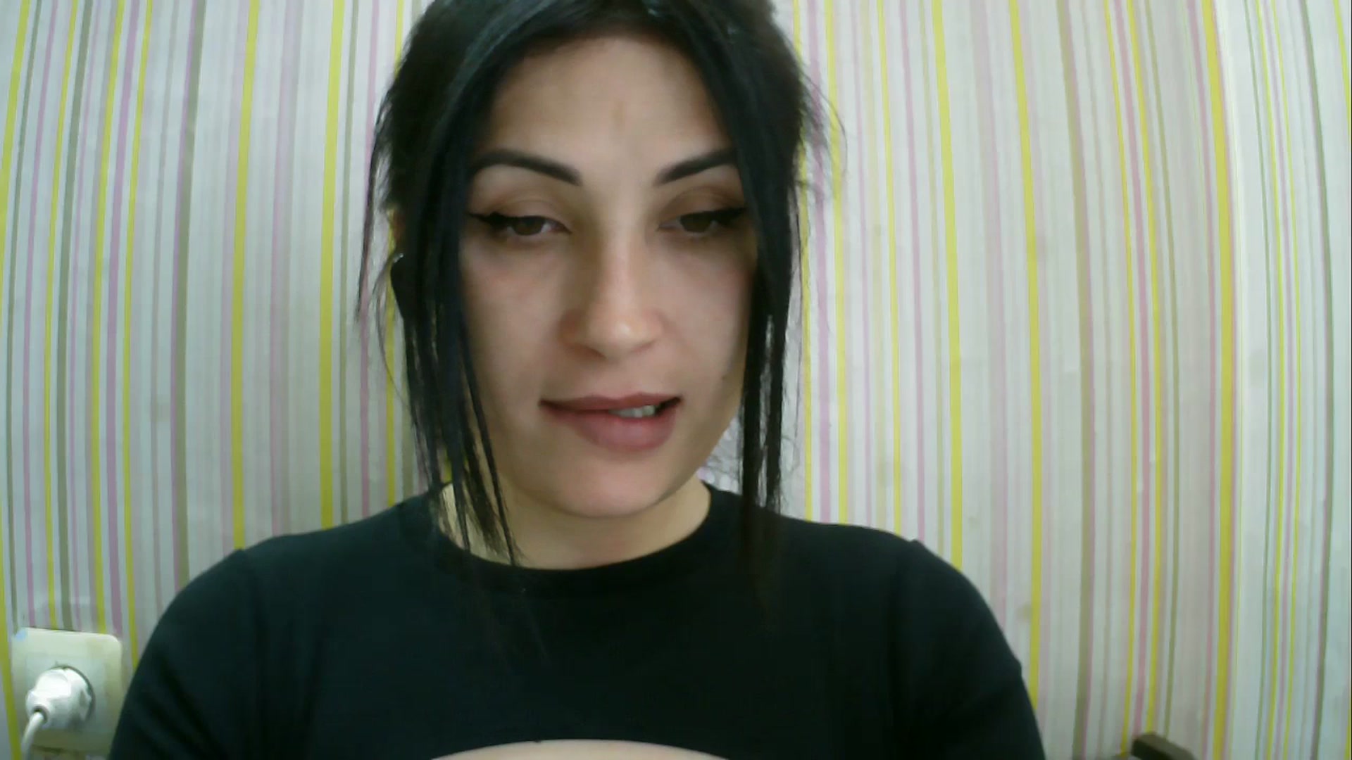 Gallery image thumbnail from SunShine90's myfreecams stream on, 04/26/2026, 15:28 image 6 of 20
