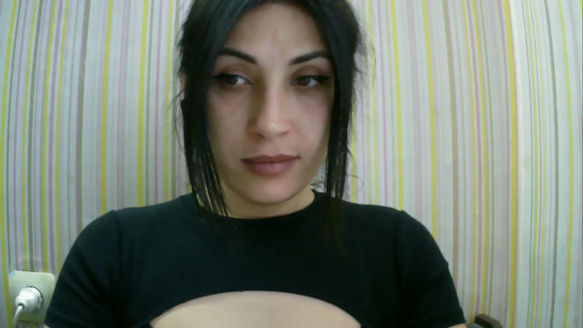 Gallery image thumbnail from SunShine90's myfreecams stream on, 04/26/2026, 15:28 image 18 of 20
