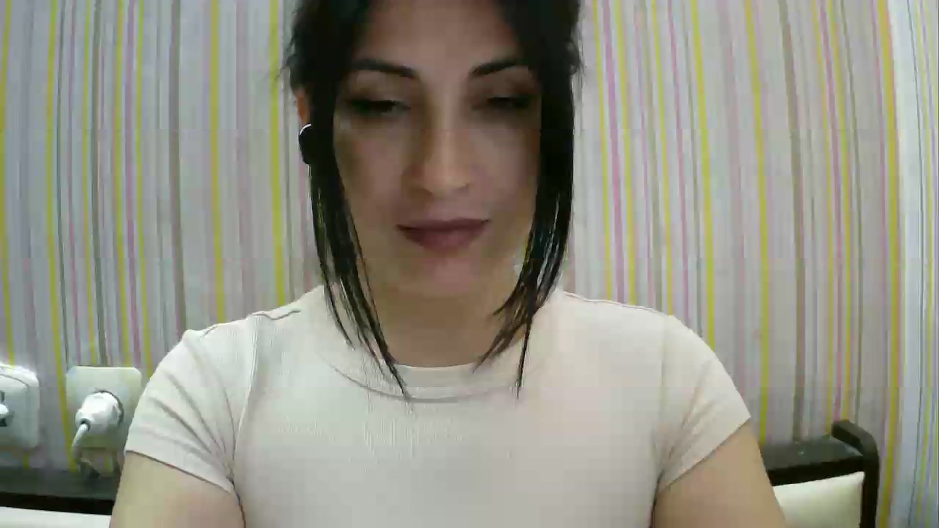 Gallery image thumbnail from SunShine90's myfreecams stream on, 05/12/2026, 15:04 image 14 of 20
