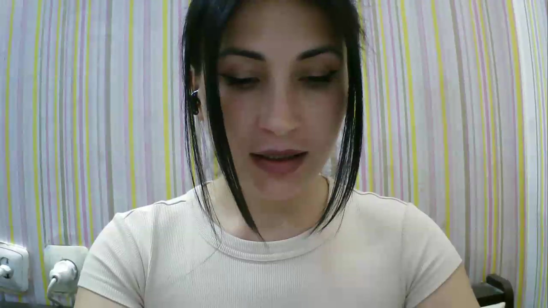 Gallery image thumbnail from SunShine90's myfreecams stream on, 05/12/2026, 16:54 image 4 of 20
