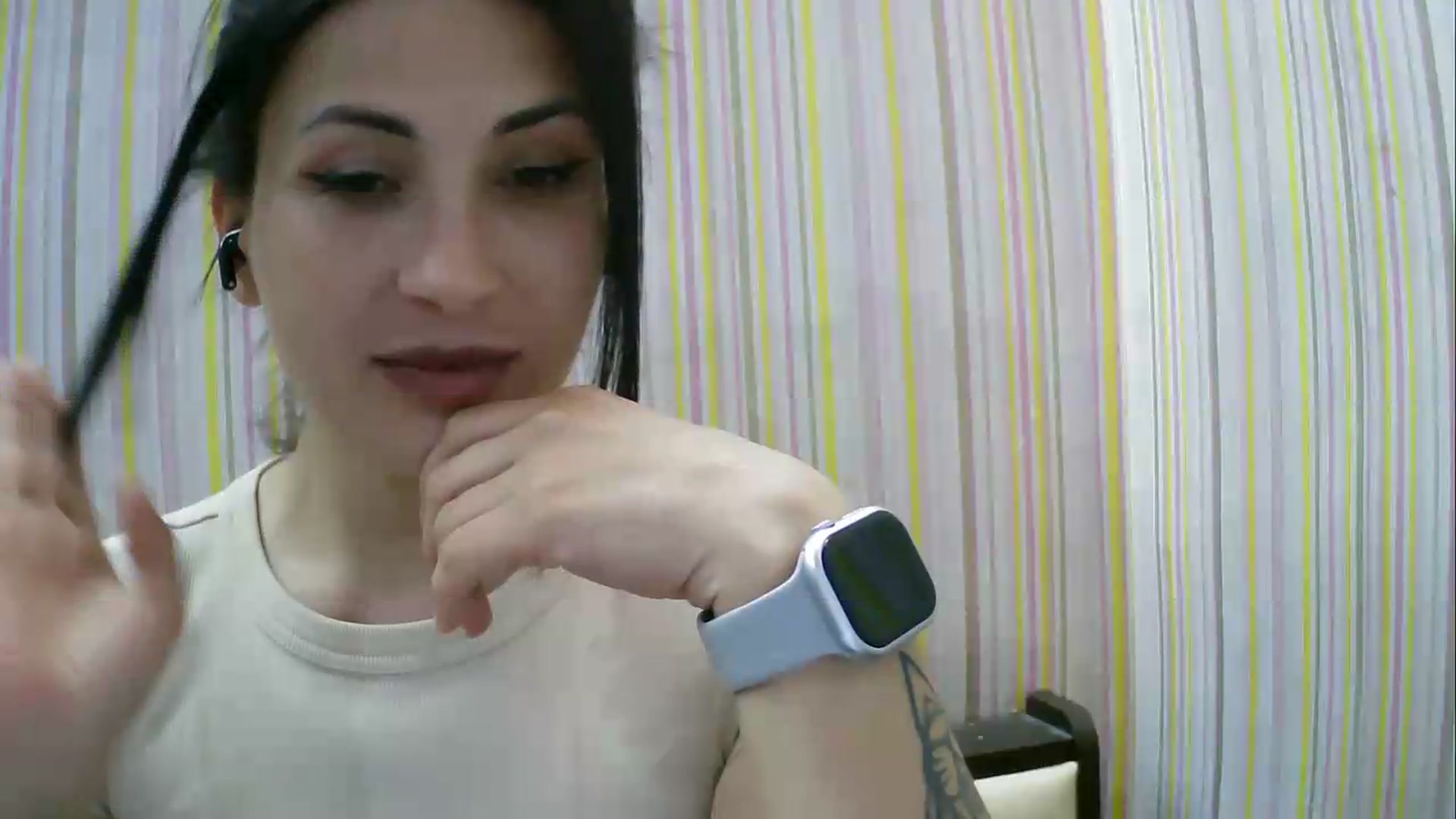 Gallery image thumbnail from SunShine90's myfreecams stream on, 05/12/2026, 16:54 image 15 of 20