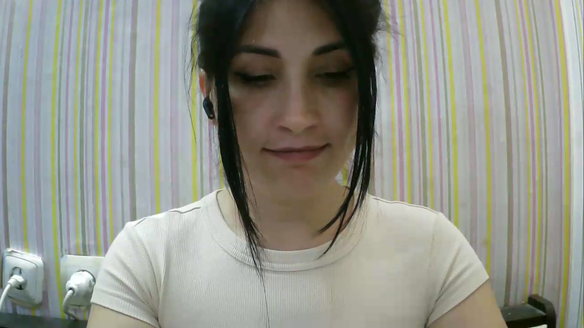 Gallery image thumbnail from SunShine90's myfreecams stream on, 05/12/2026, 17:29 image 16 of 20