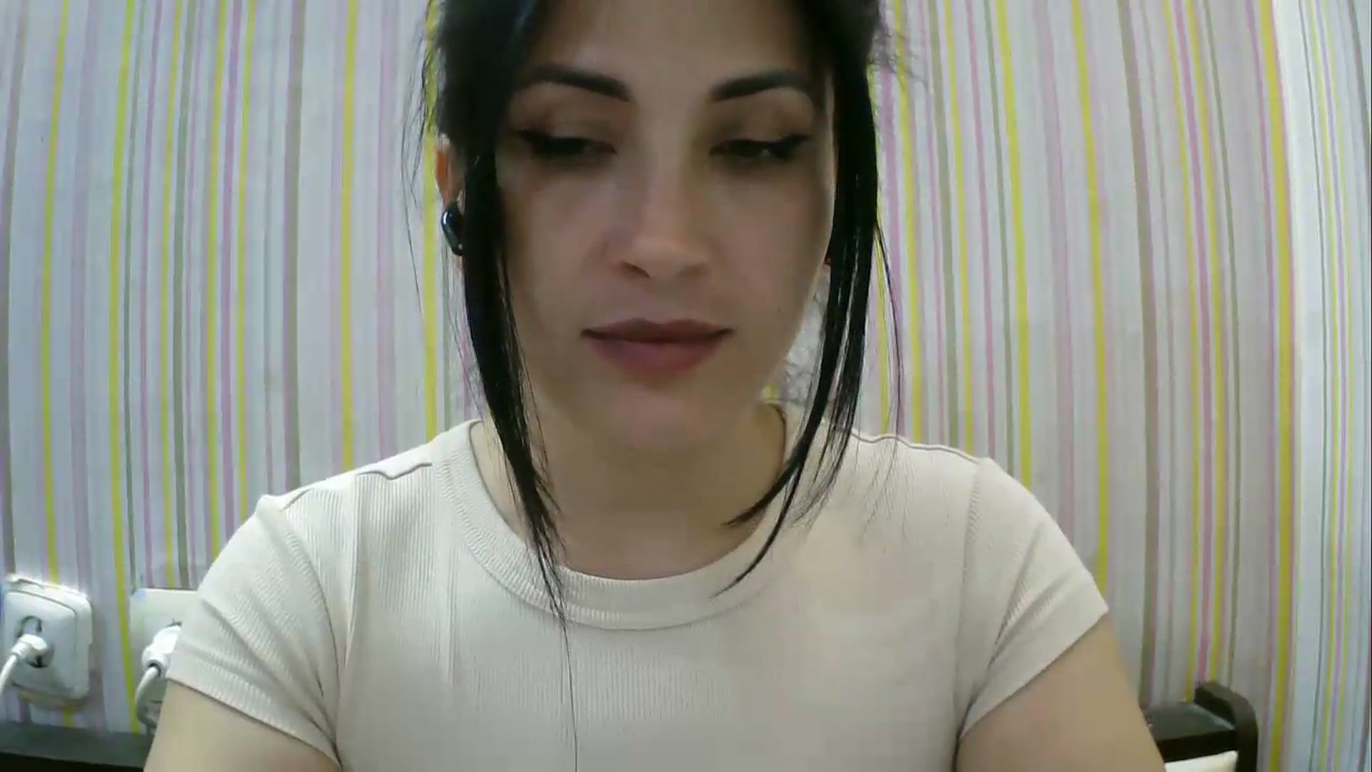 Gallery image thumbnail from SunShine90's myfreecams stream on, 05/12/2026, 17:29 image 13 of 20