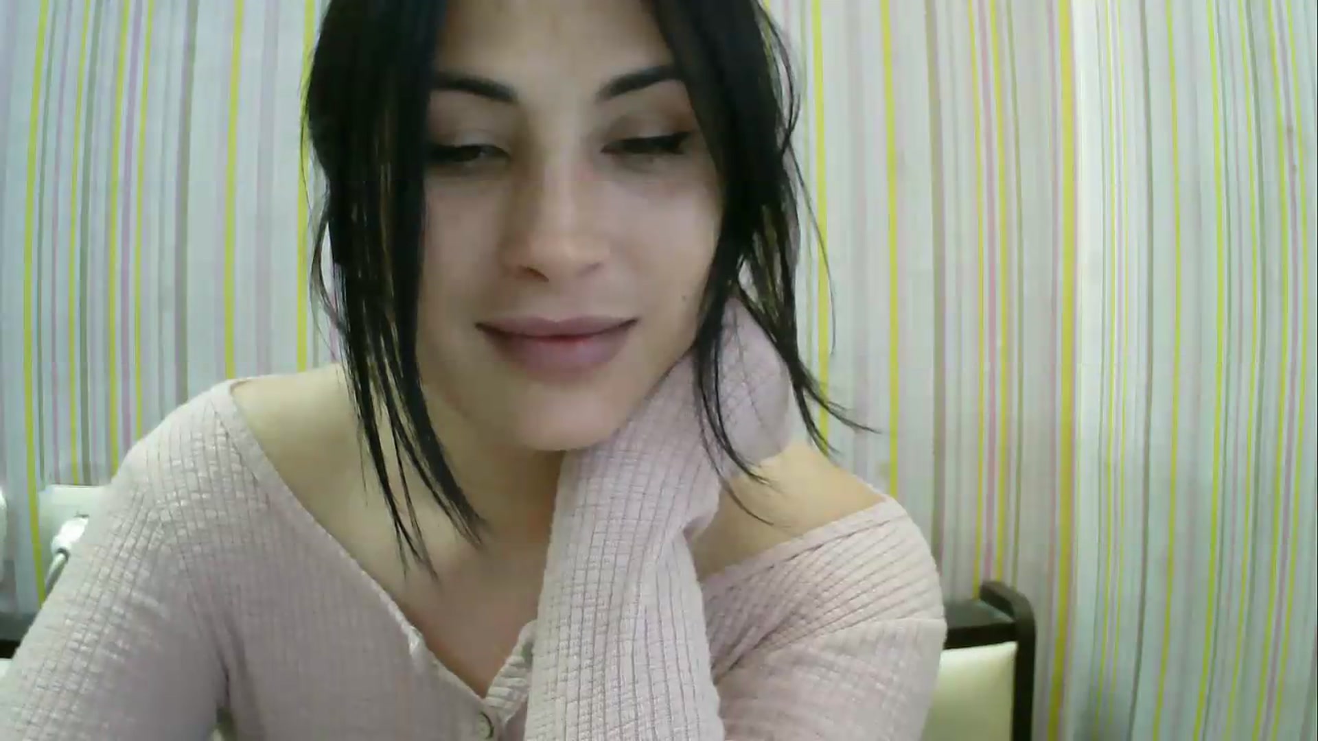 Gallery image thumbnail from SunShine90's myfreecams stream on, 05/13/2026, 16:07 image 4 of 20