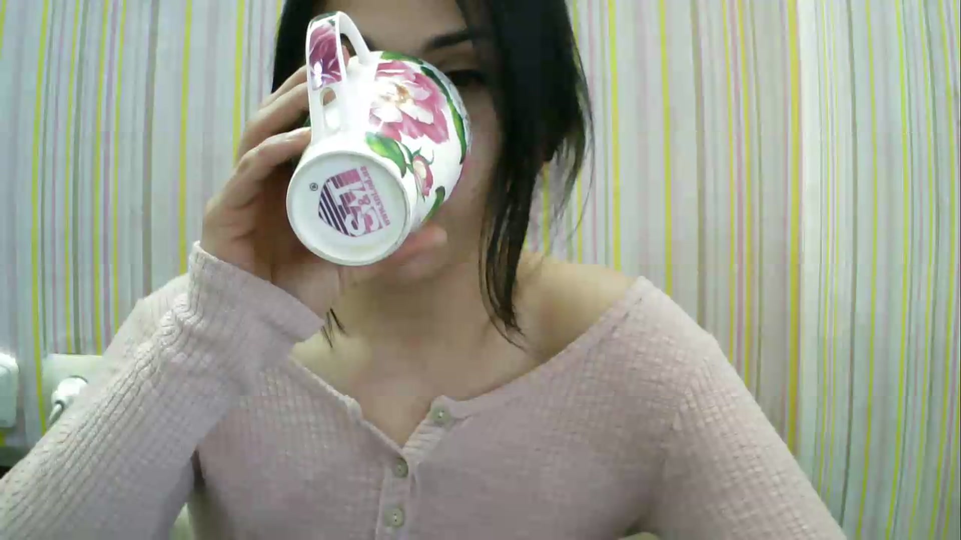 Gallery image thumbnail from SunShine90's myfreecams stream on, 05/13/2026, 16:07 image 7 of 20