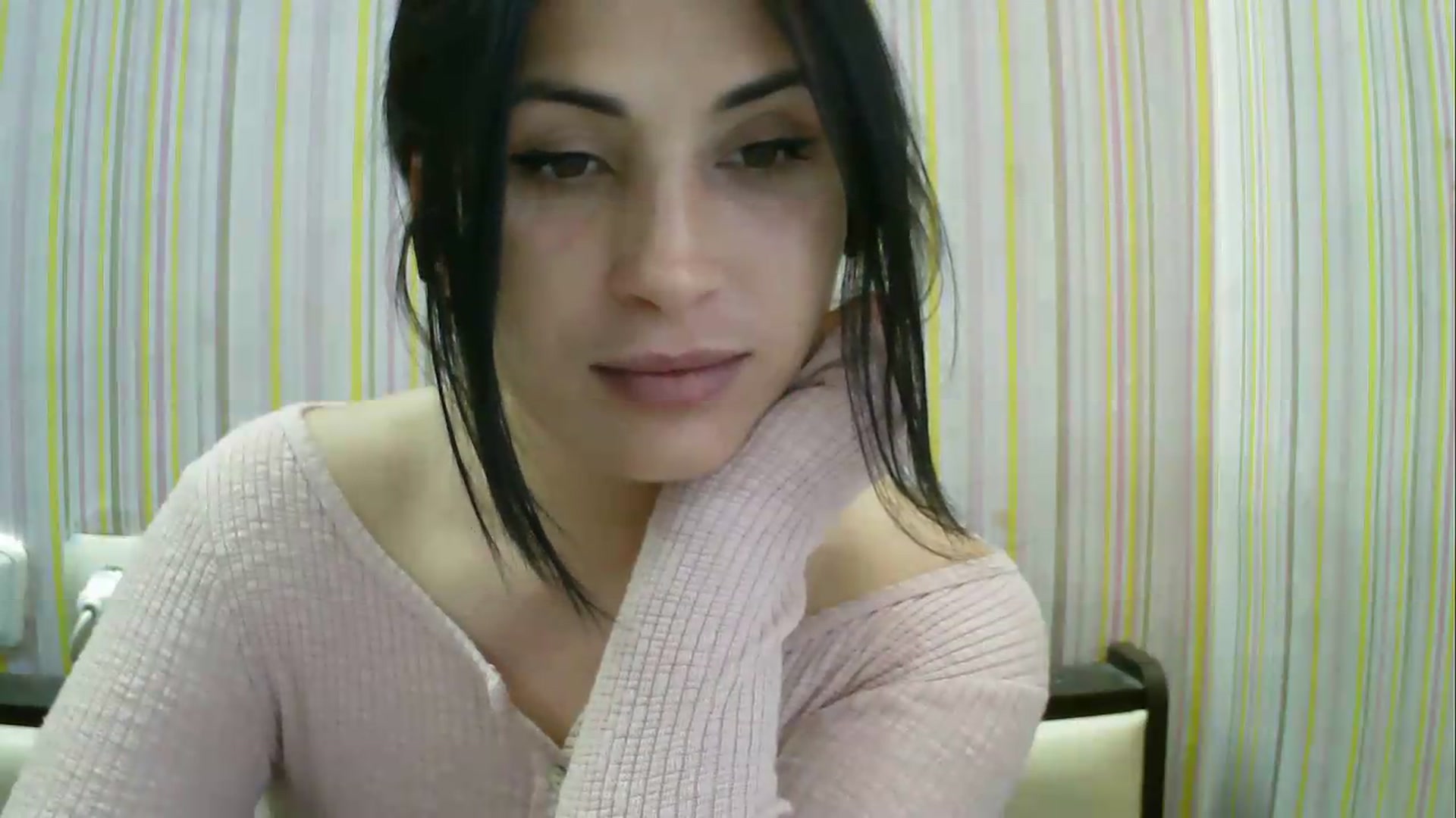 Gallery image thumbnail from SunShine90's myfreecams stream on, 05/13/2026, 16:07 image 9 of 20