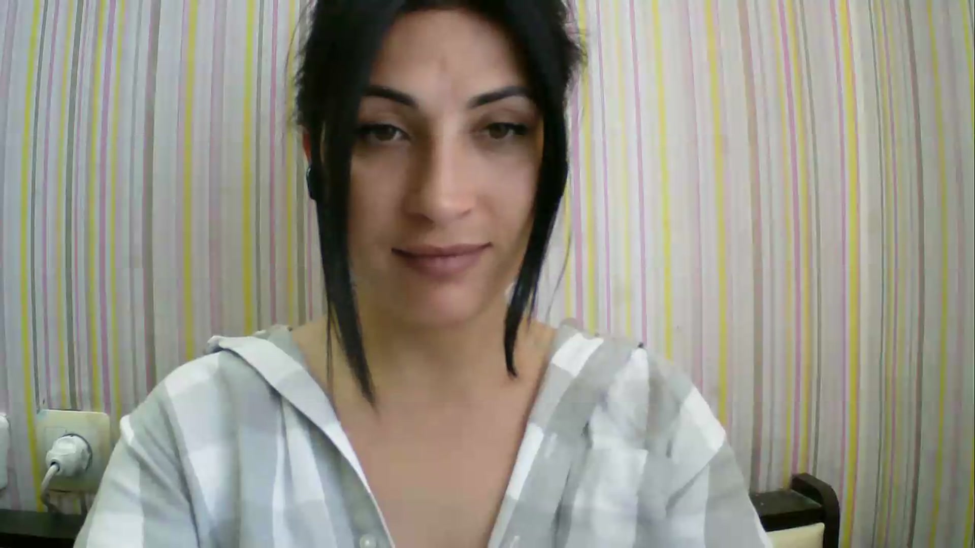 Gallery image thumbnail from SunShine90's myfreecams stream on, 06/01/2026, 14:18 image 2 of 20
