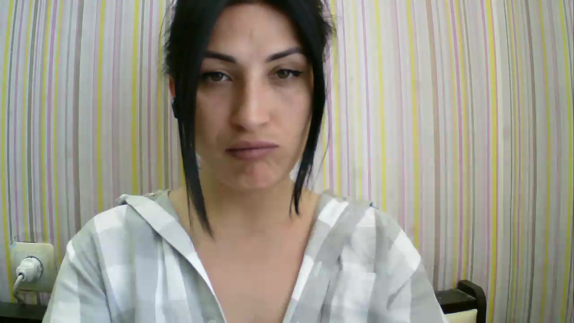 Gallery image thumbnail from SunShine90's myfreecams stream on, 06/01/2026, 14:18 image 3 of 20
