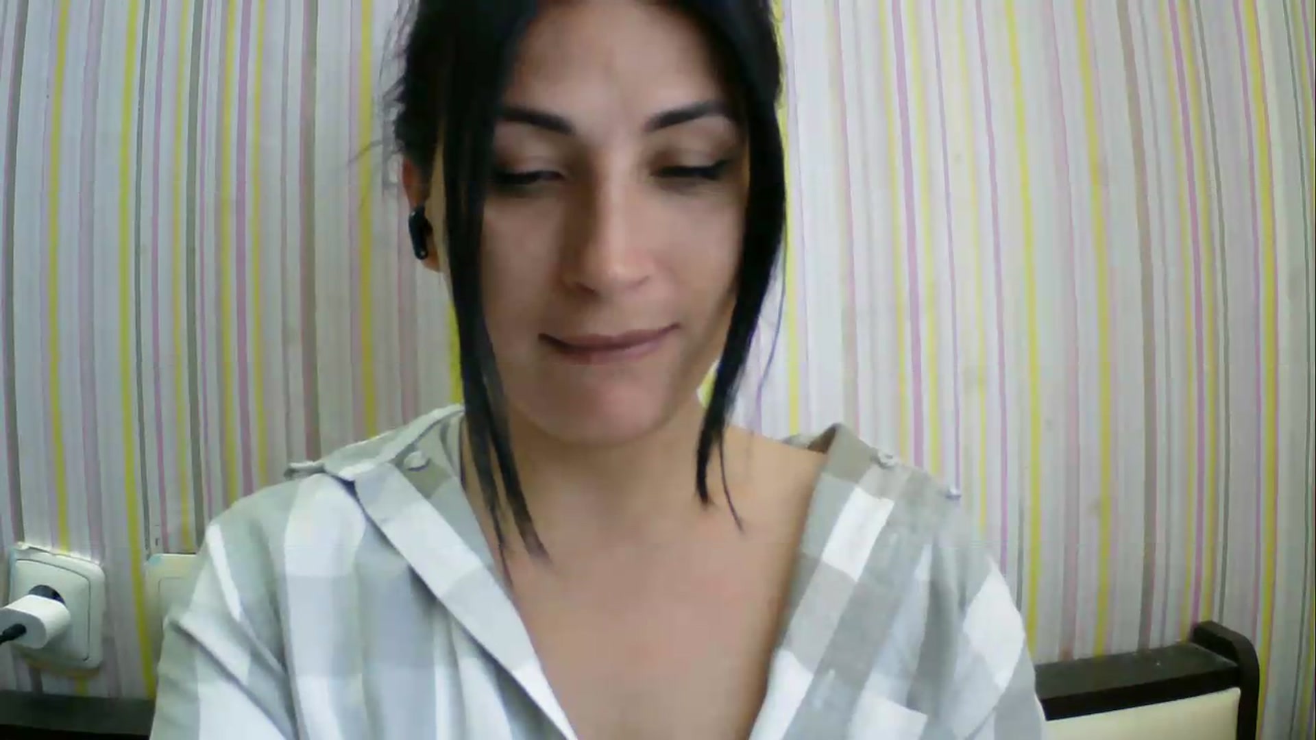 Gallery image thumbnail from SunShine90's myfreecams stream on, 06/01/2026, 14:18 image 13 of 20