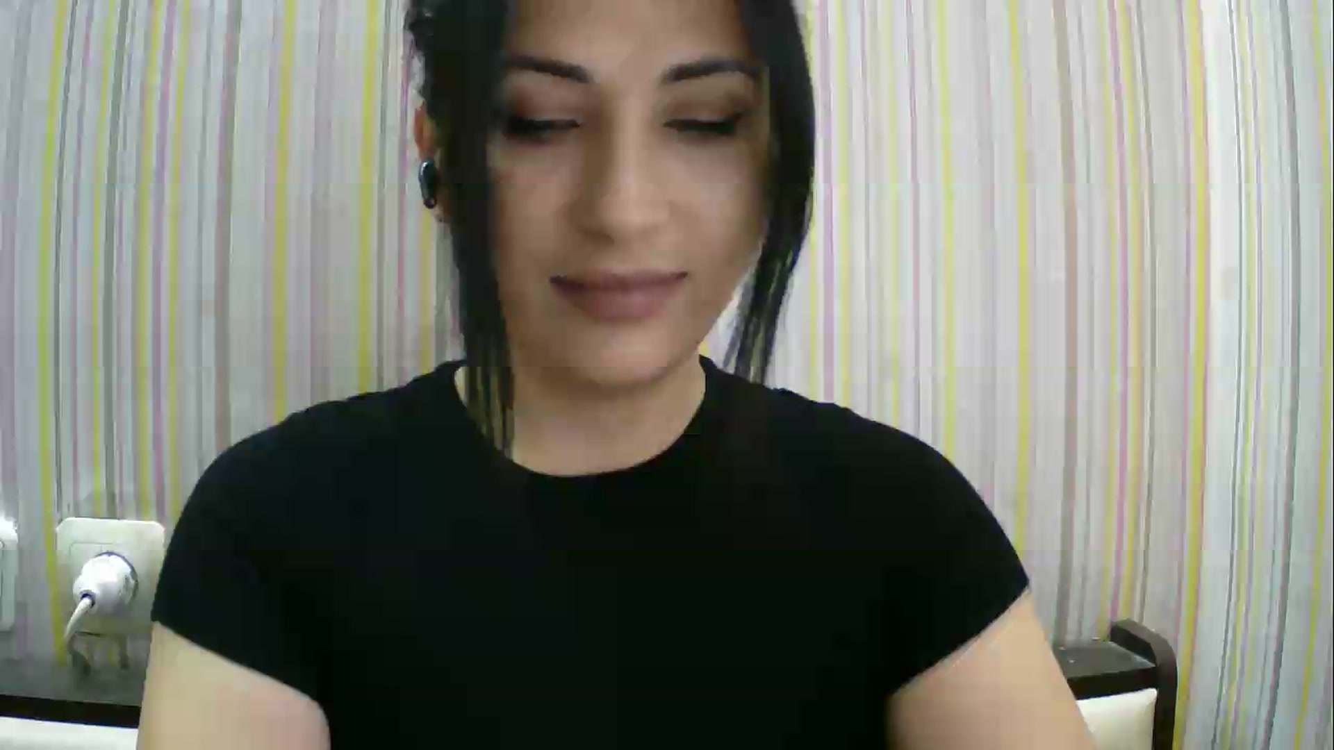 Gallery image thumbnail from SunShine90's myfreecams stream on, 06/03/2026, 09:29 image 4 of 20