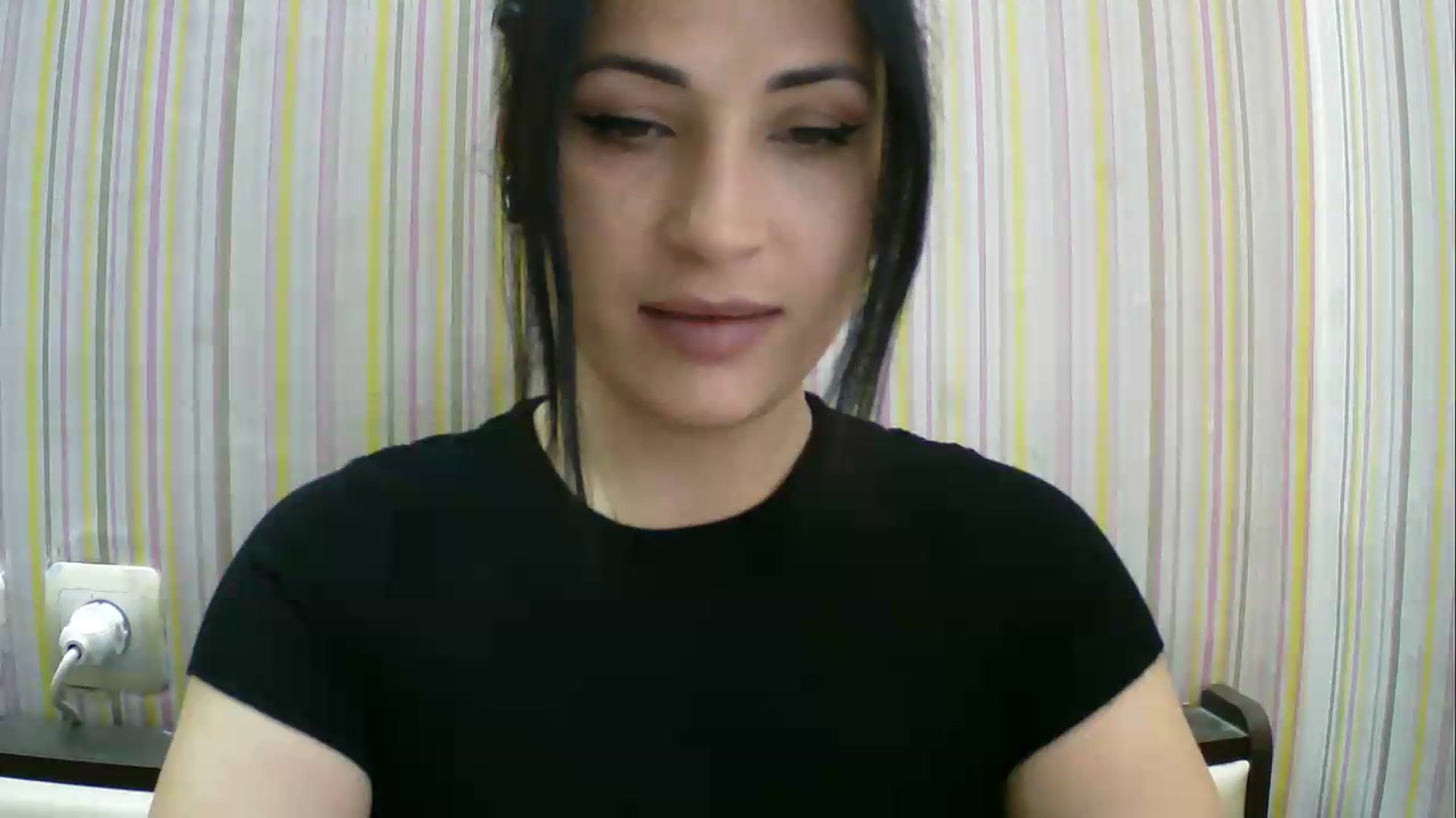 Gallery image thumbnail from SunShine90's myfreecams stream on, 06/03/2026, 09:29 image 10 of 20