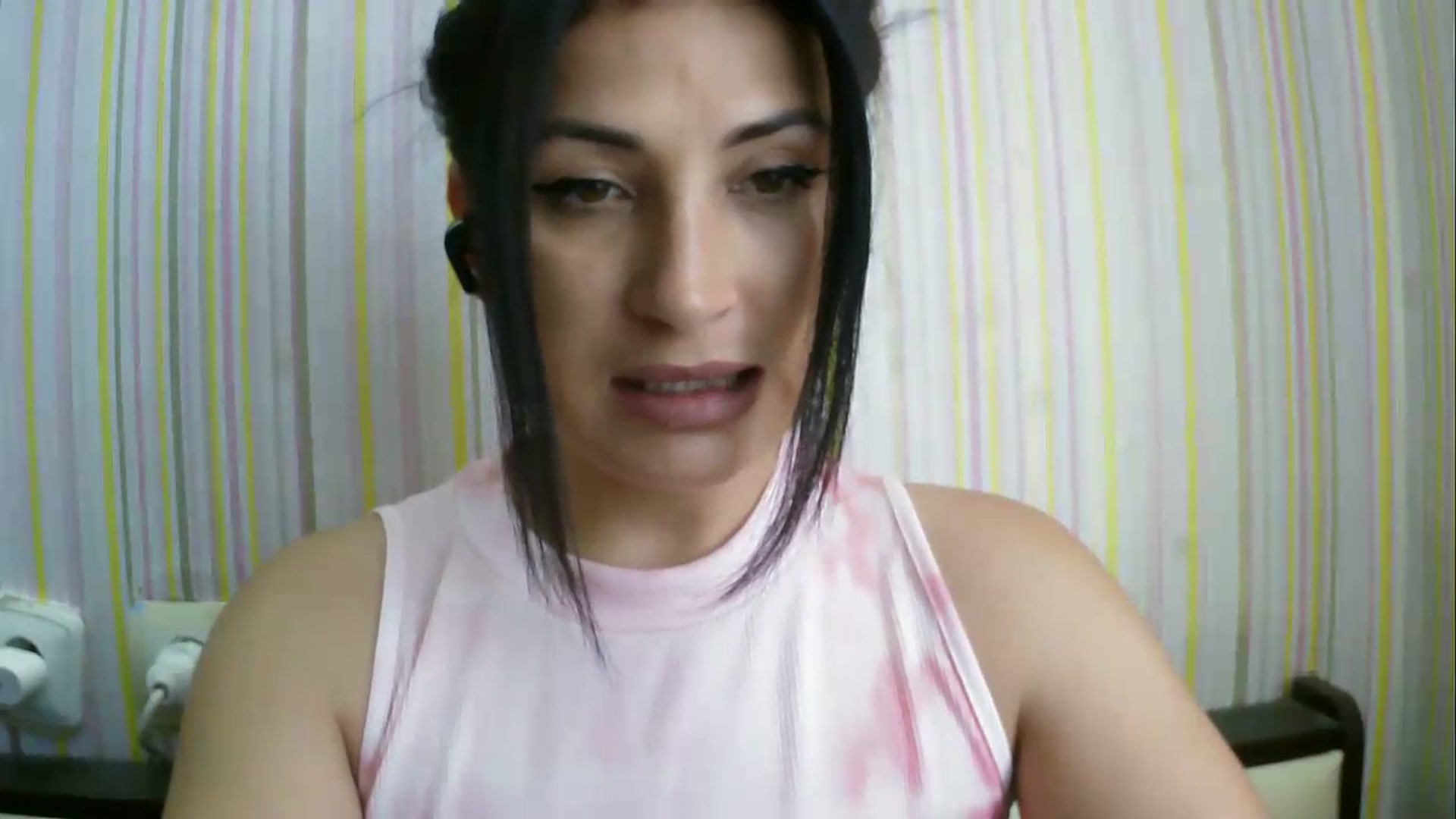 Gallery image thumbnail from SunShine90's myfreecams stream on, 06/20/2026, 09:24 image 5 of 20